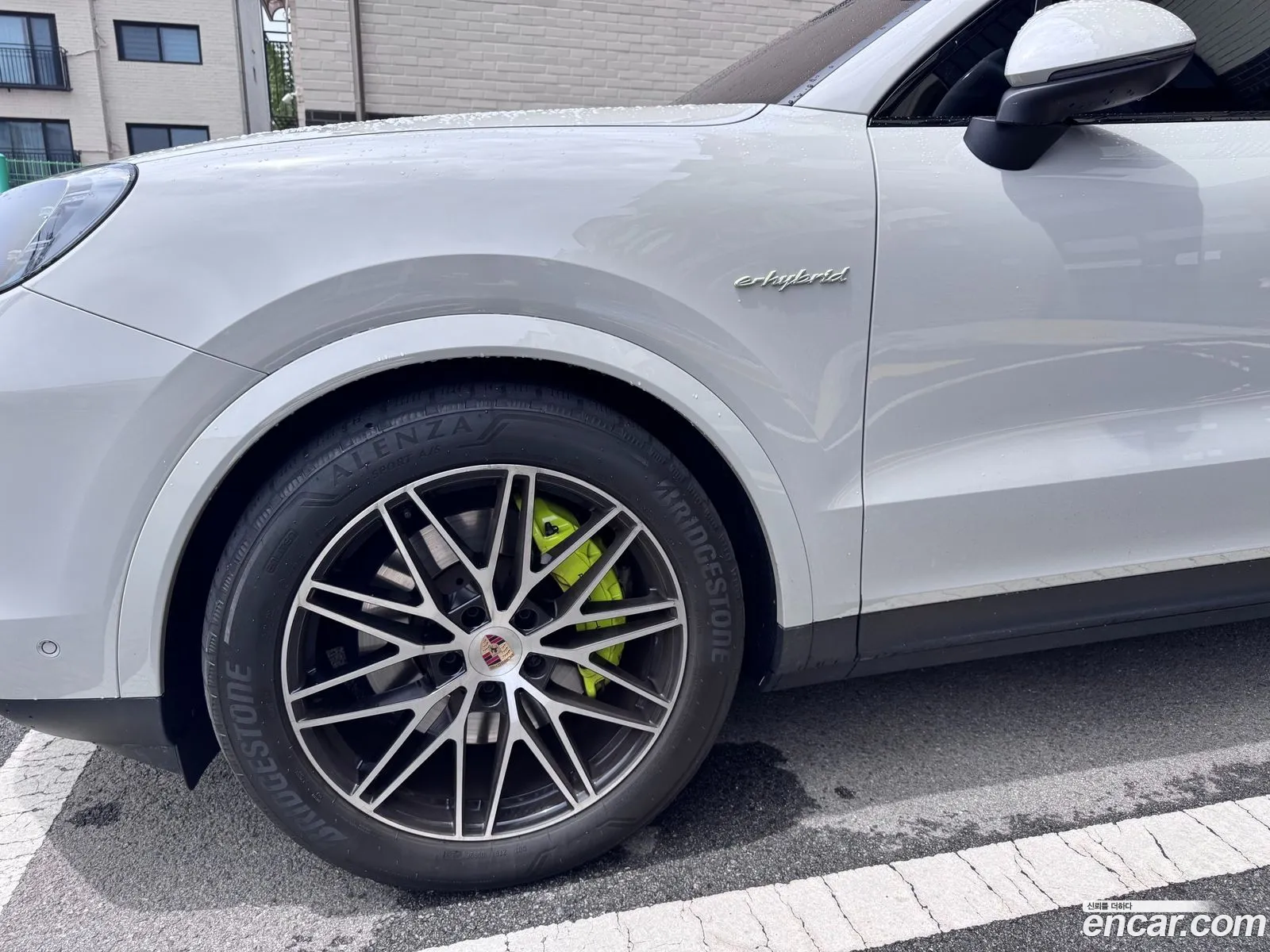 Porsche Cayenne 2025 — 3