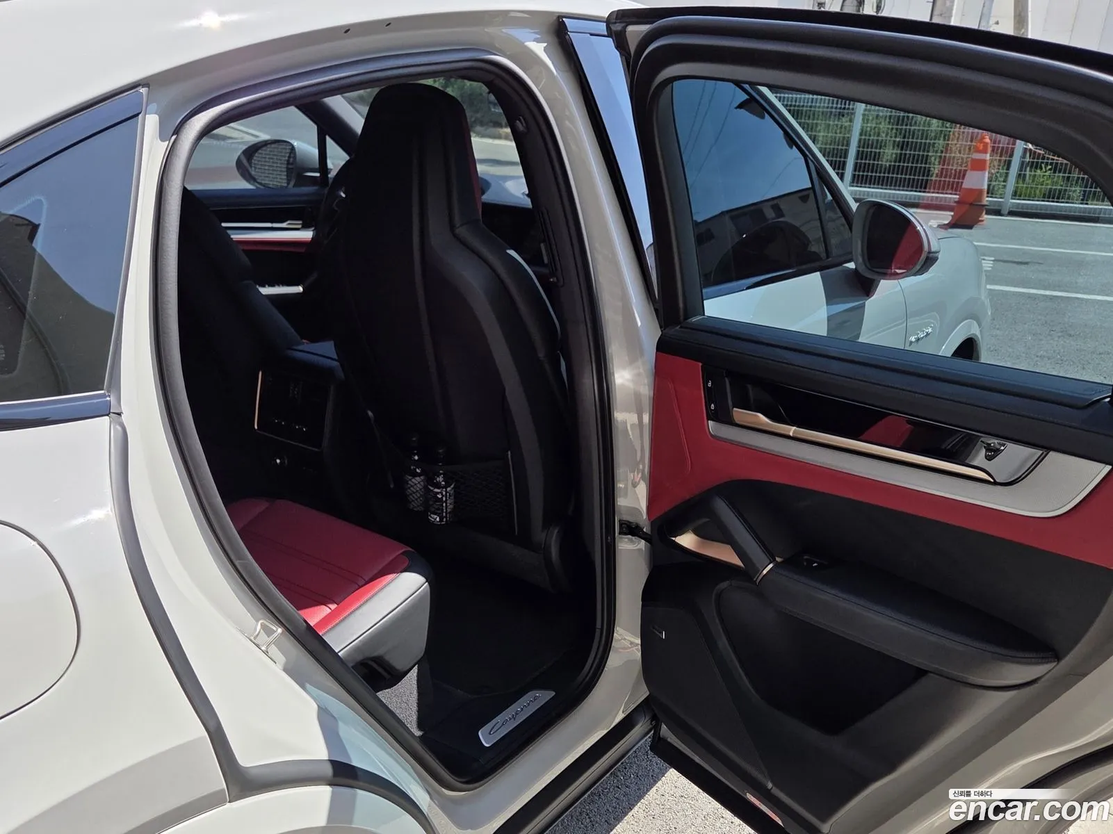 Porsche Cayenne 2025 — 4