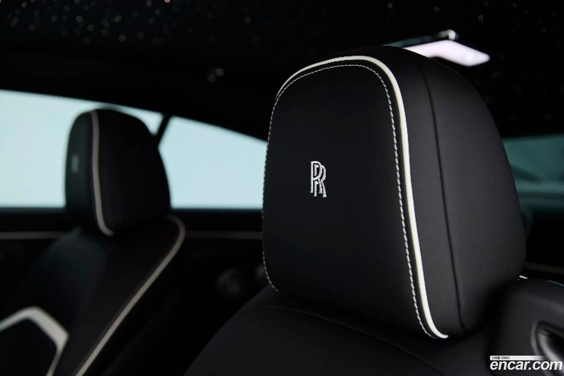 Rolls-Royce Spectre 2024 — 10