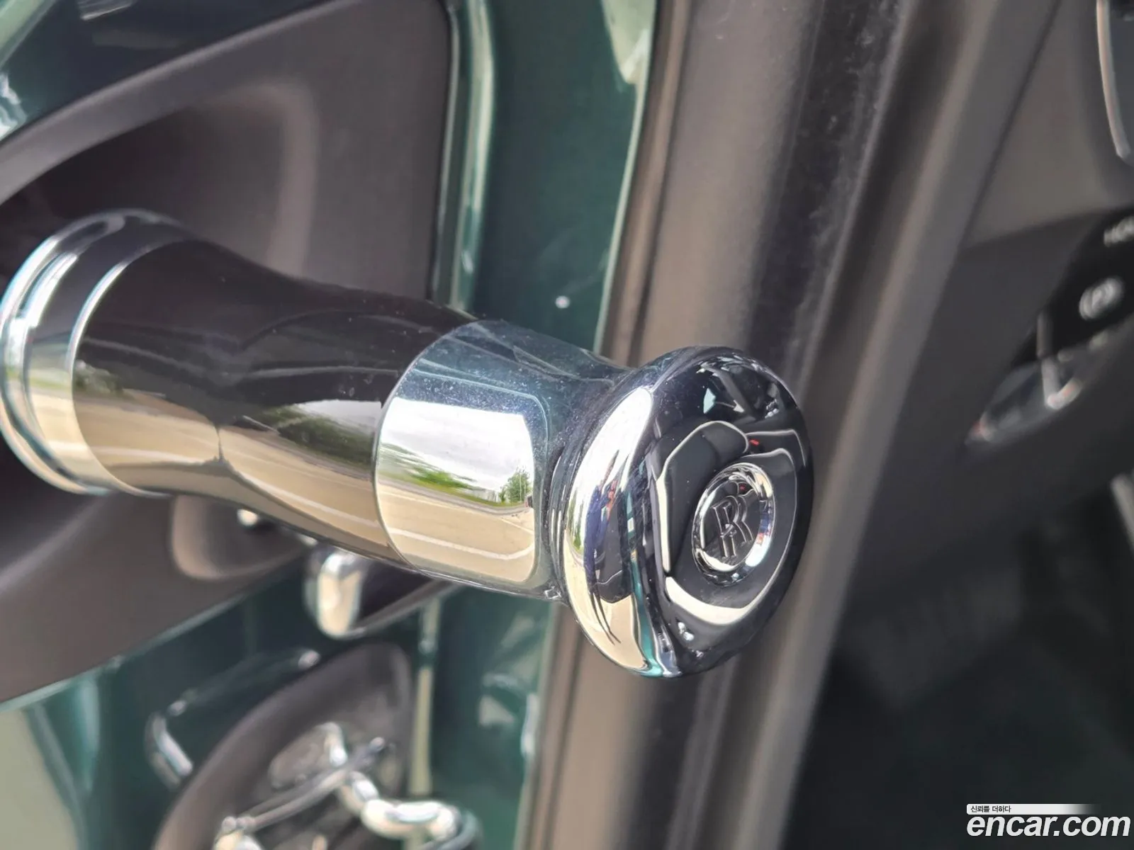 Rolls-Royce Spectre 2024 — 17