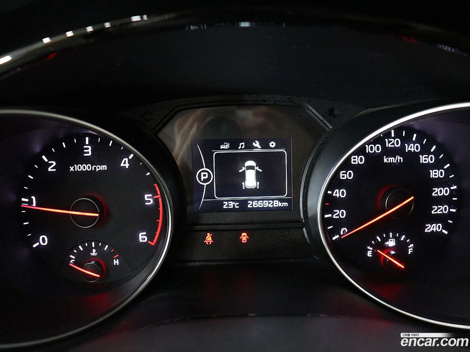 Kia Carnival 2014 — 3