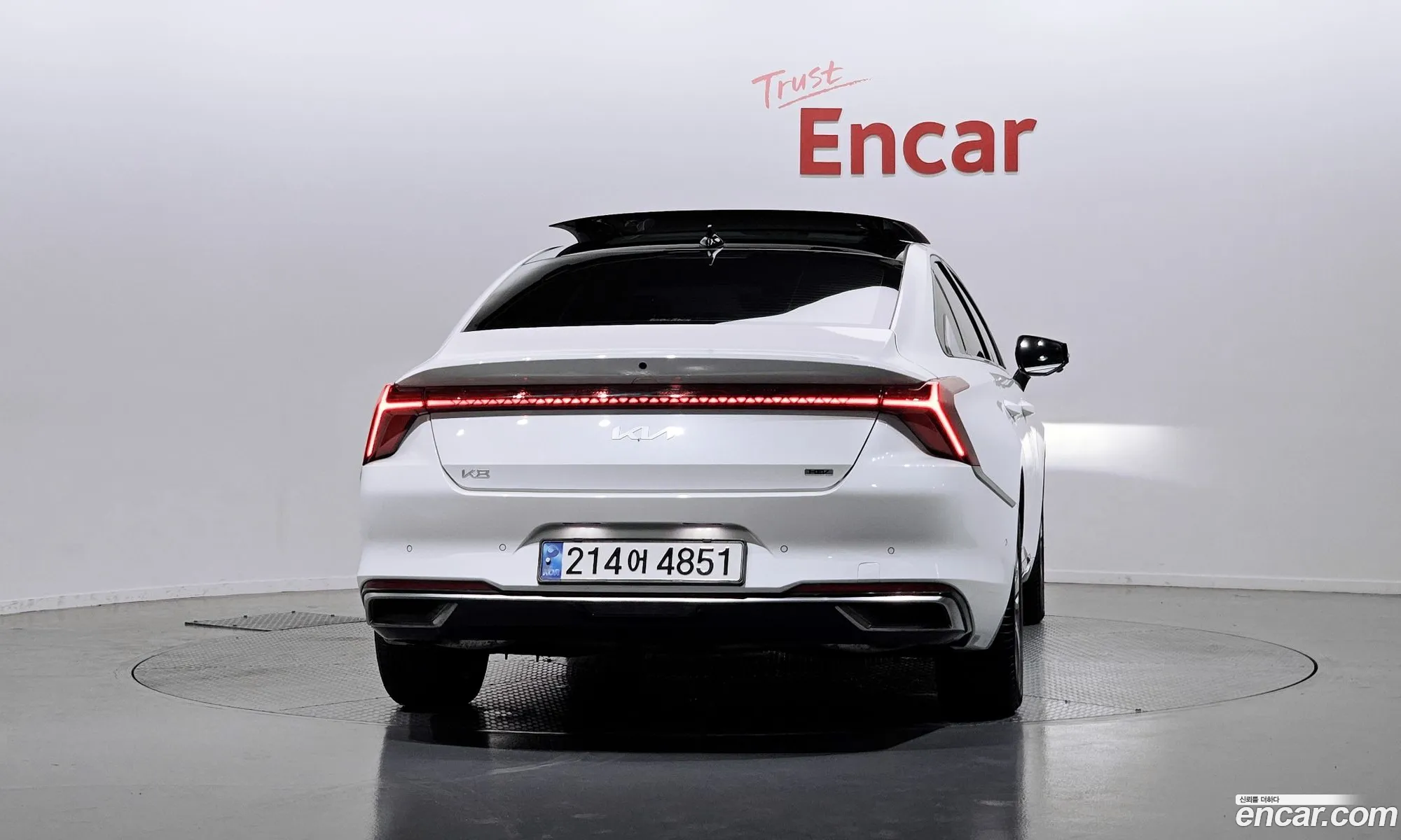 Kia K8 Hybrid 2023 — 3