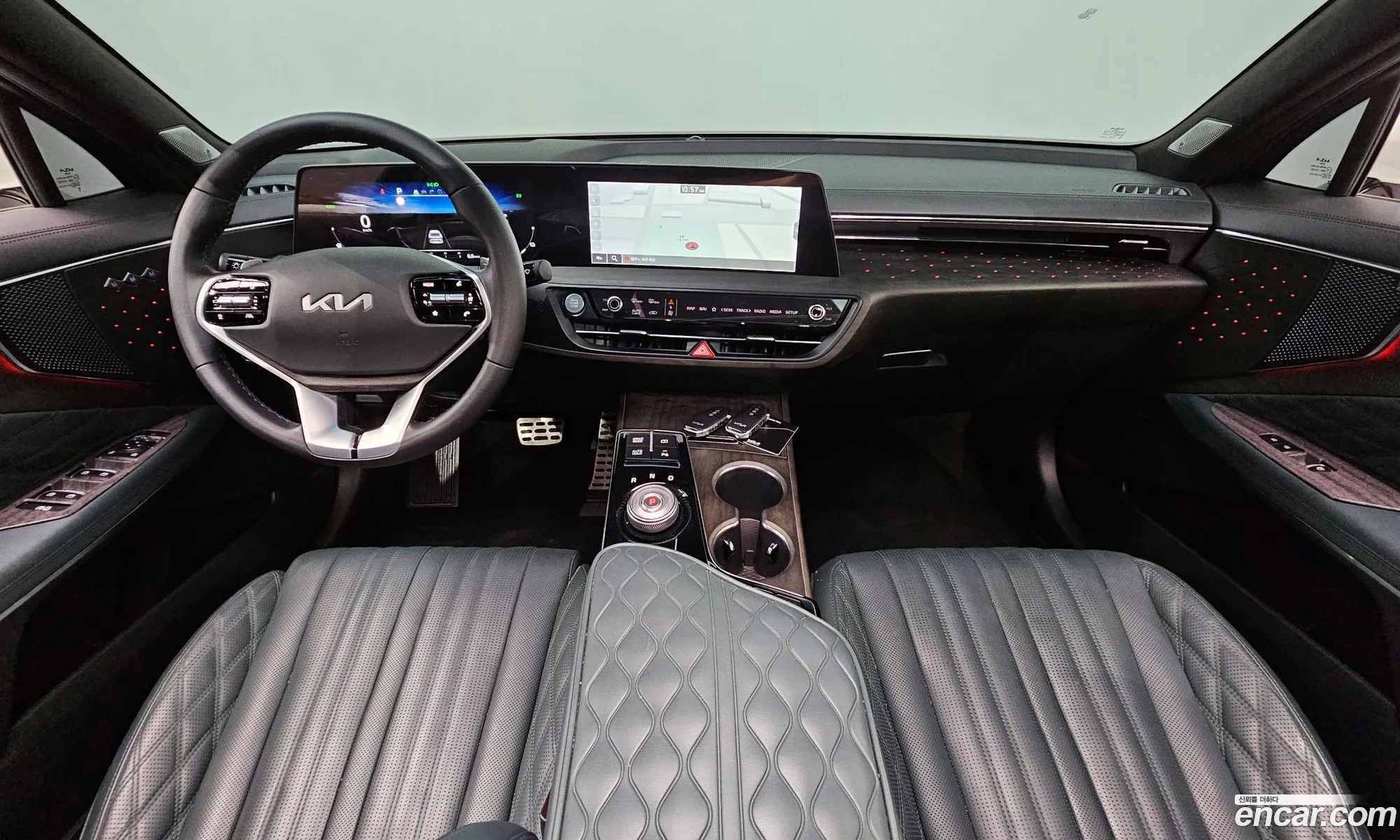 Kia K8 Hybrid 2023 — 4