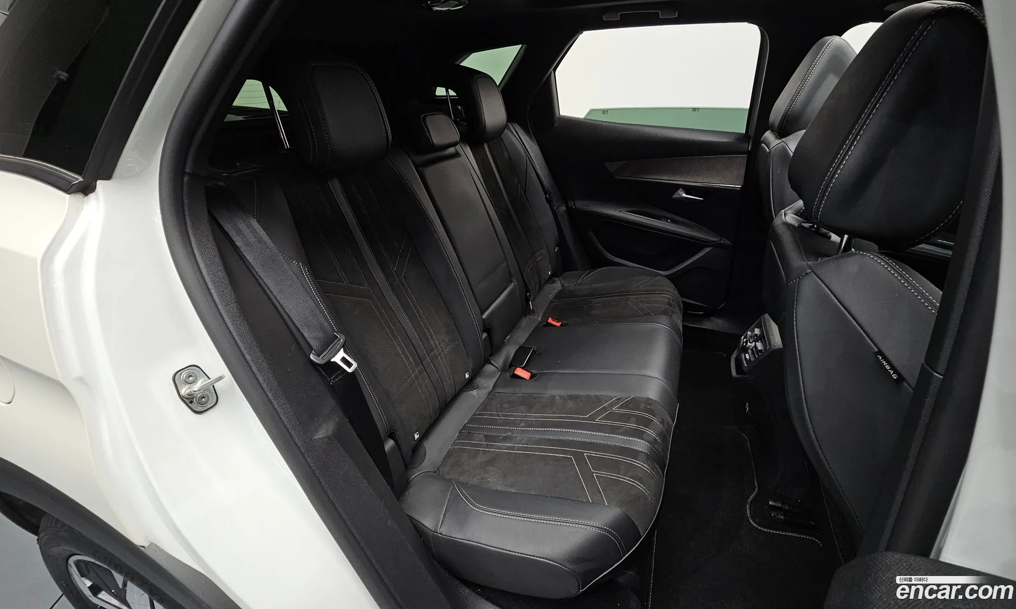 Peugeot 3008 2021 — 25