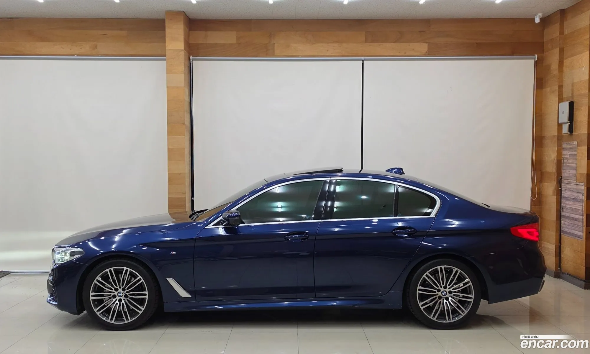 BMW 5 Series 2020 — 15