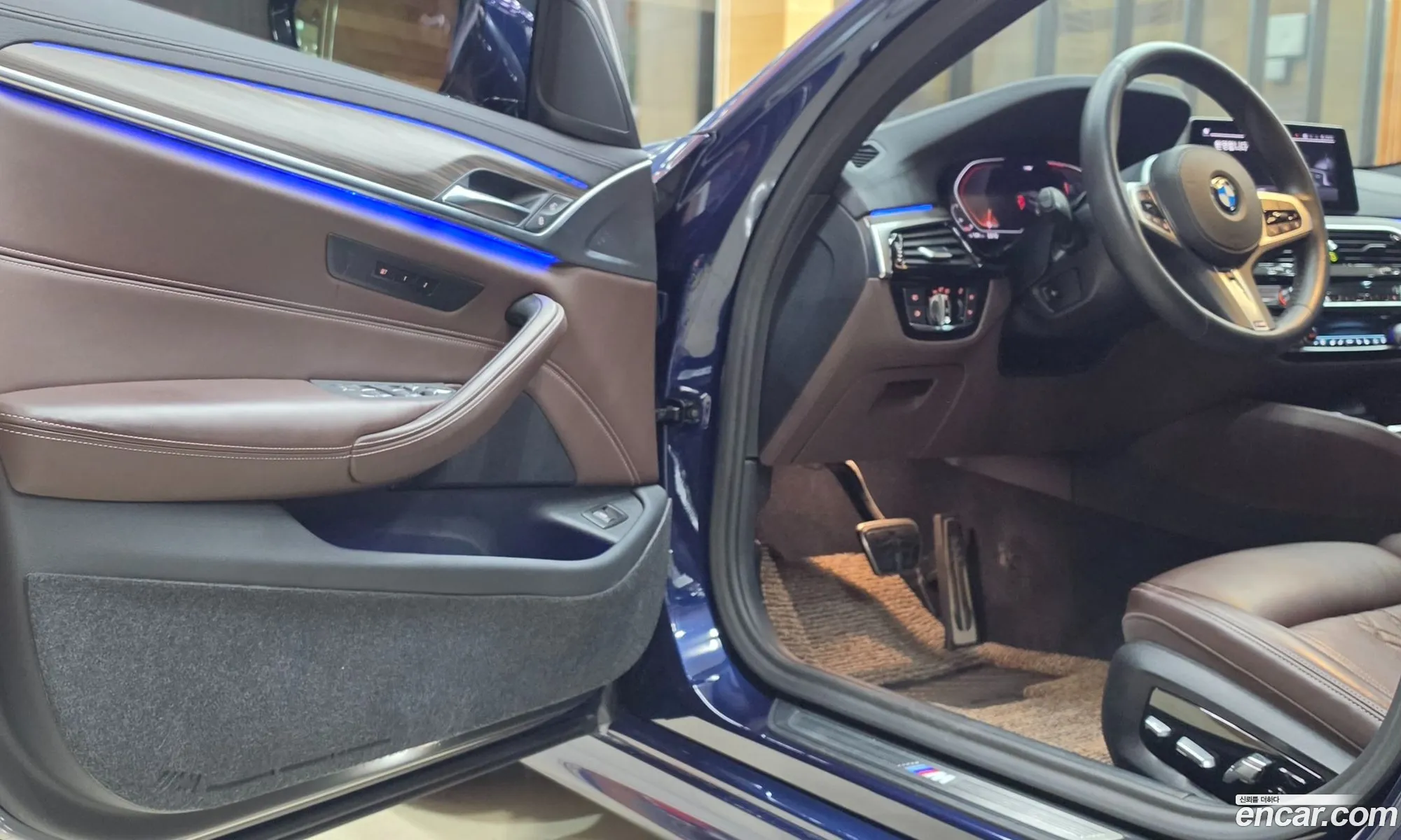 BMW 5 Series 2020 — 17