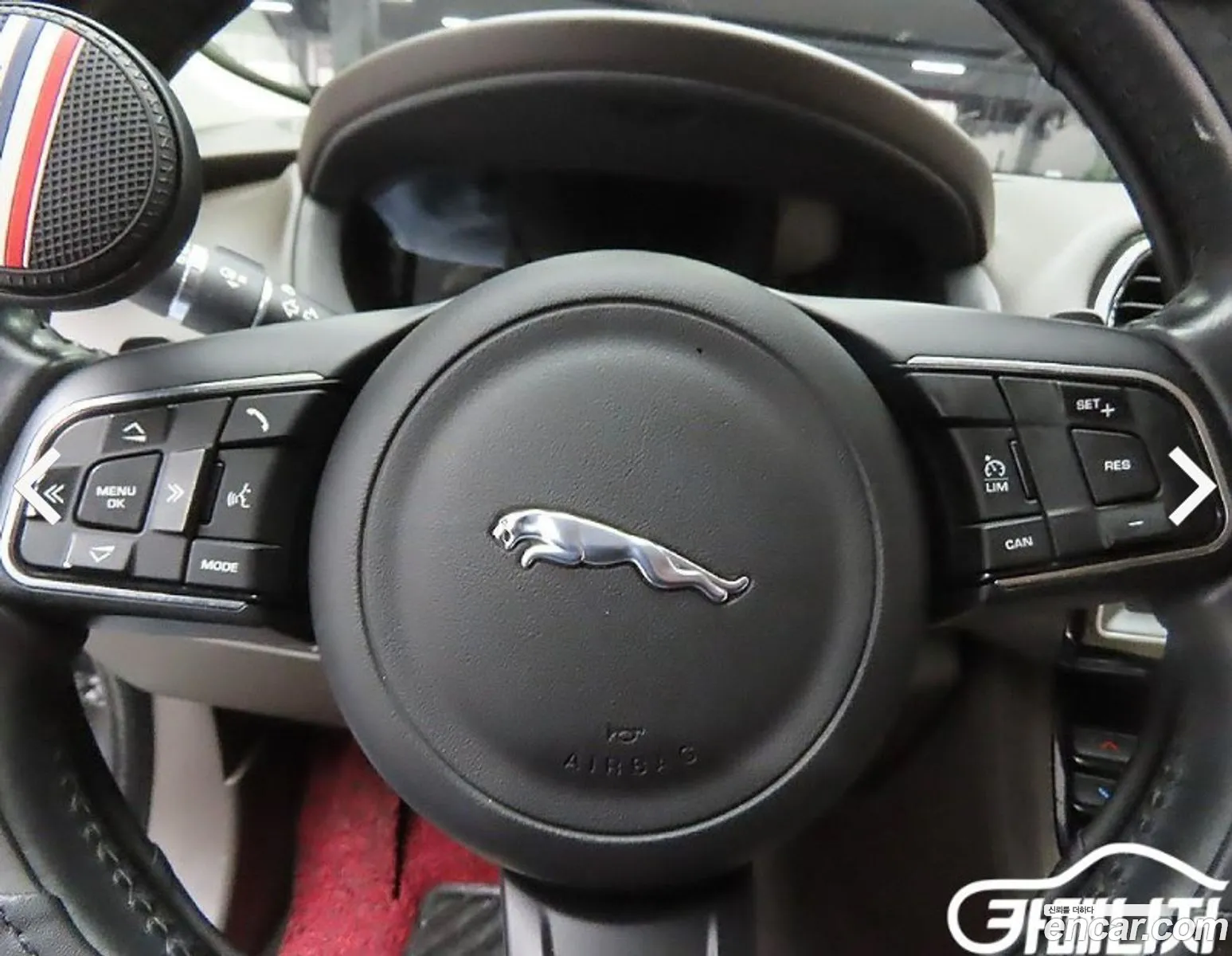 Jaguar F-Pace 2017 — 14