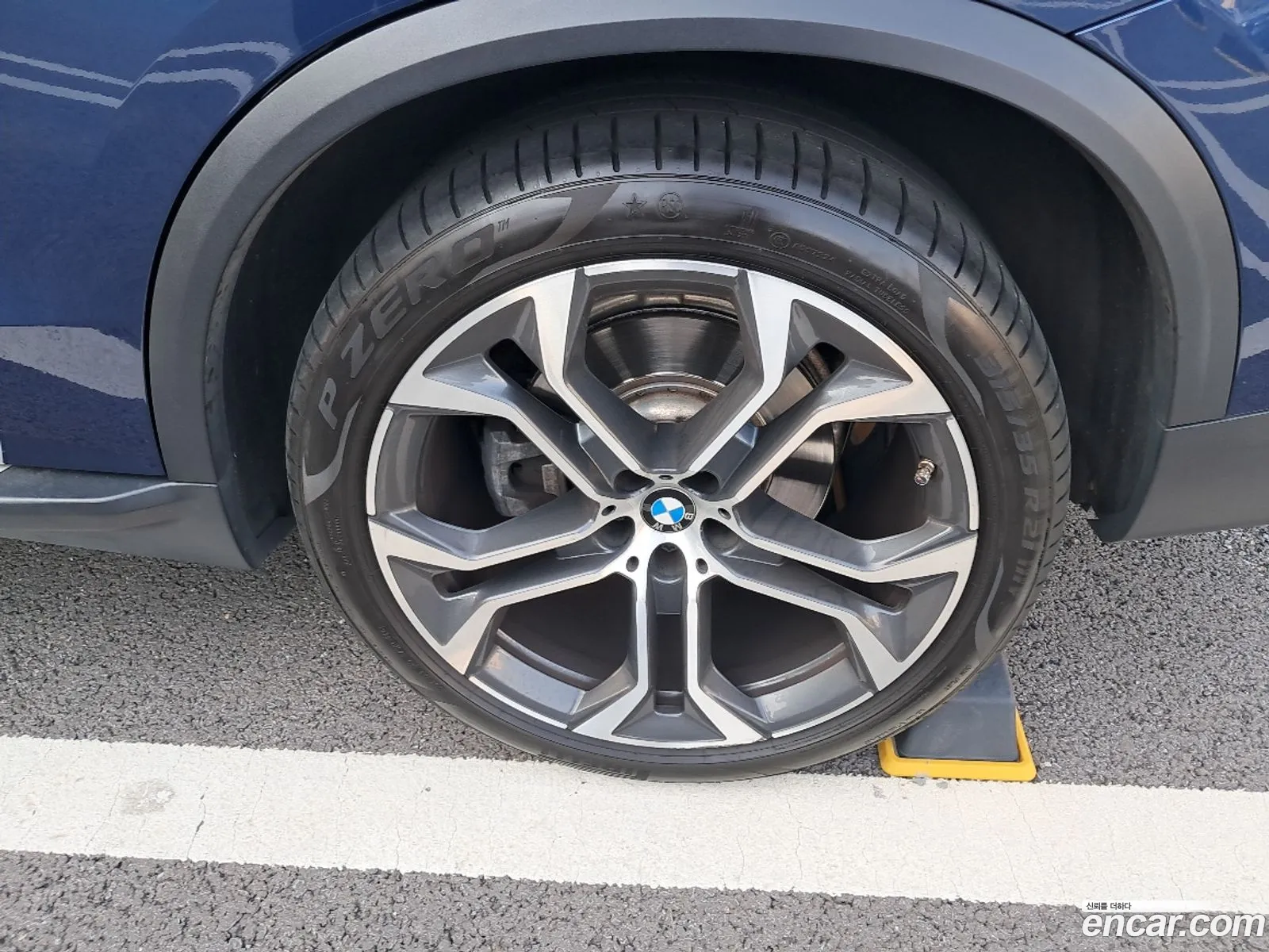 BMW X5 2021 — 14