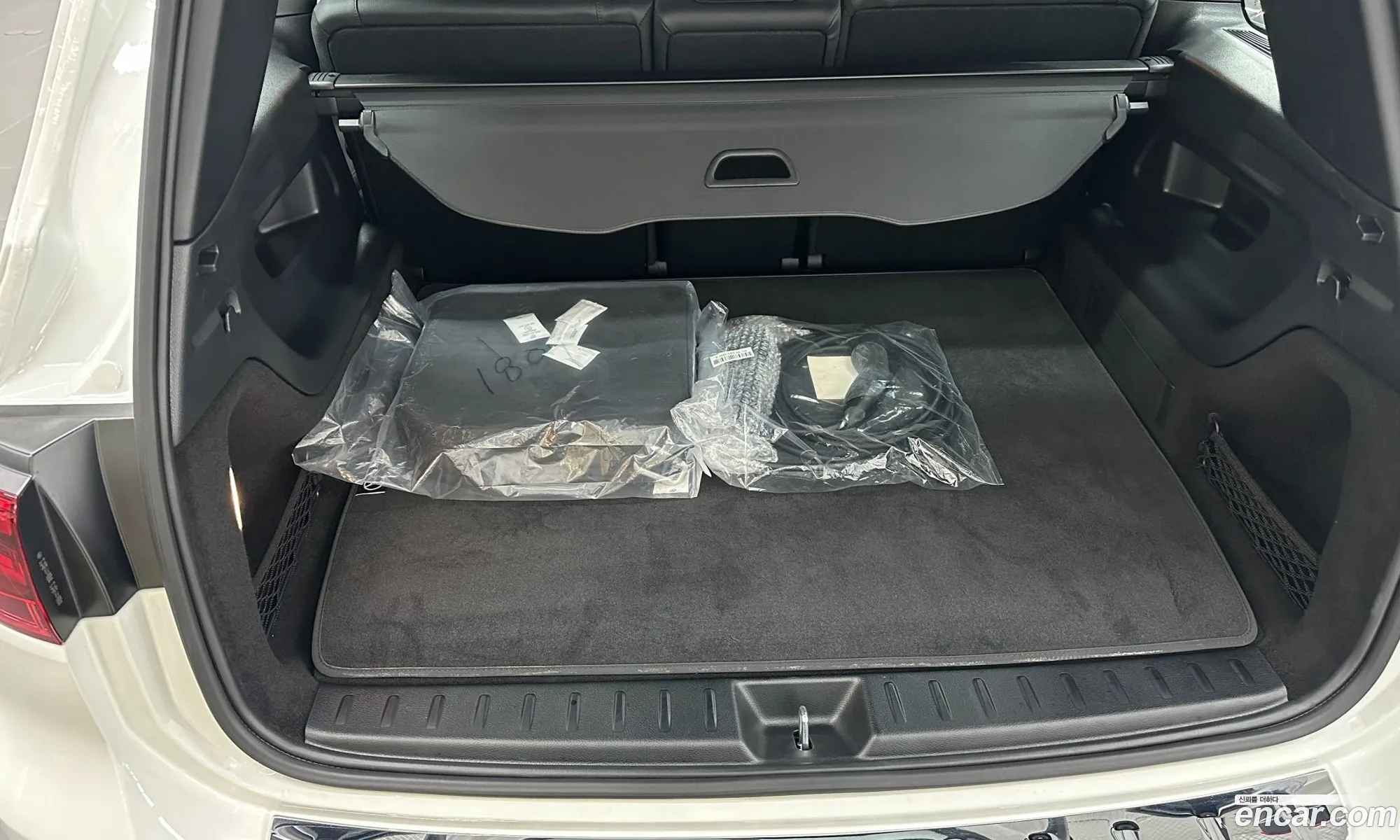 Mercedes-Benz EQB X243 2025 — 20
