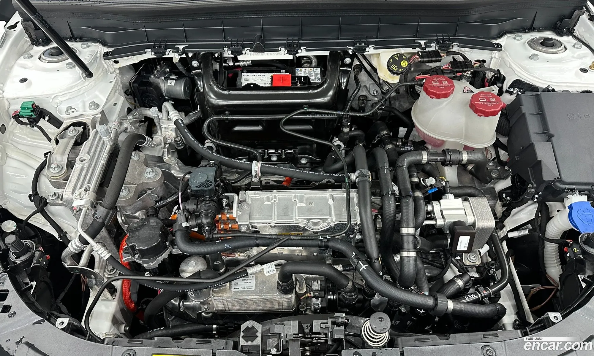 Mercedes-Benz EQB X243 2025 — 4