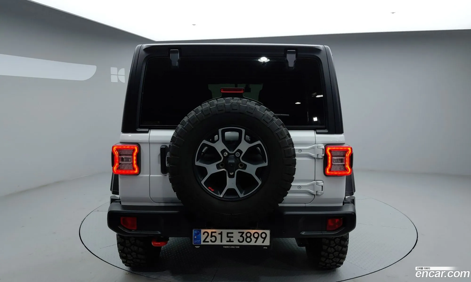 Jeep Wrangler 2023 — 11
