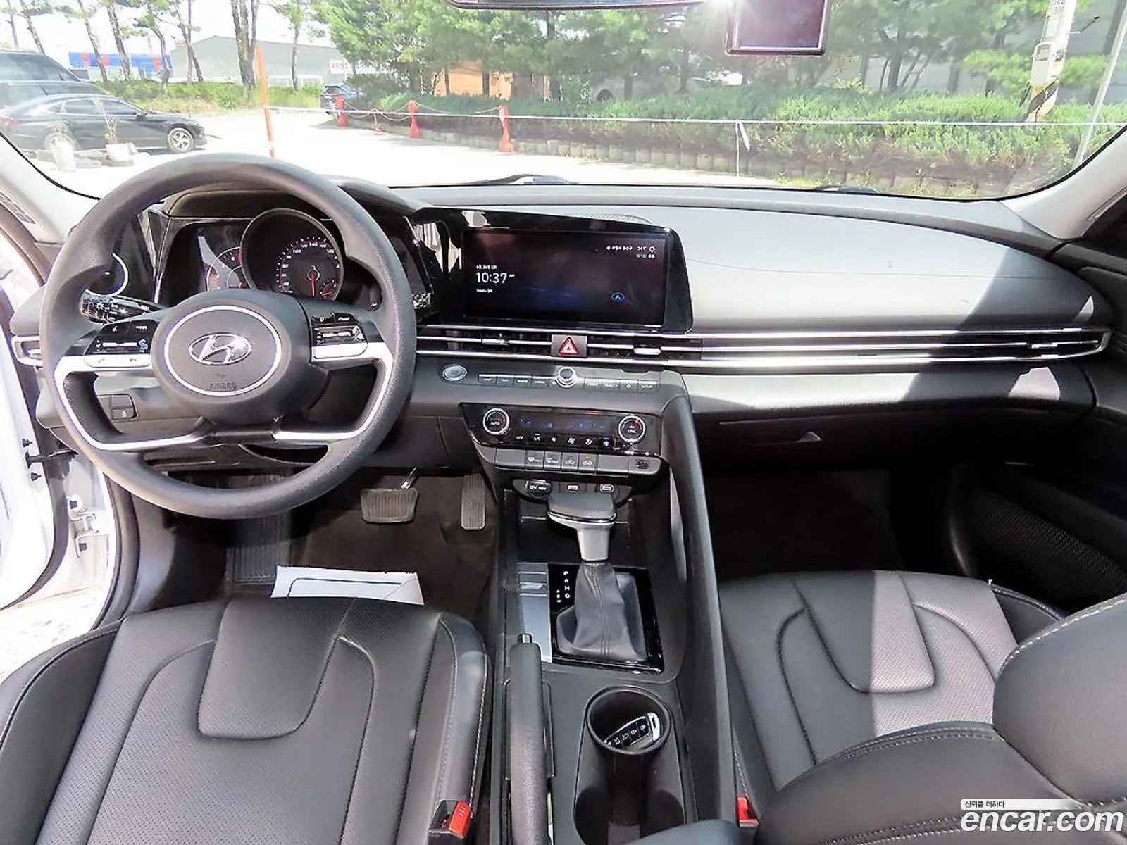 Hyundai Elantra 2021 — 3