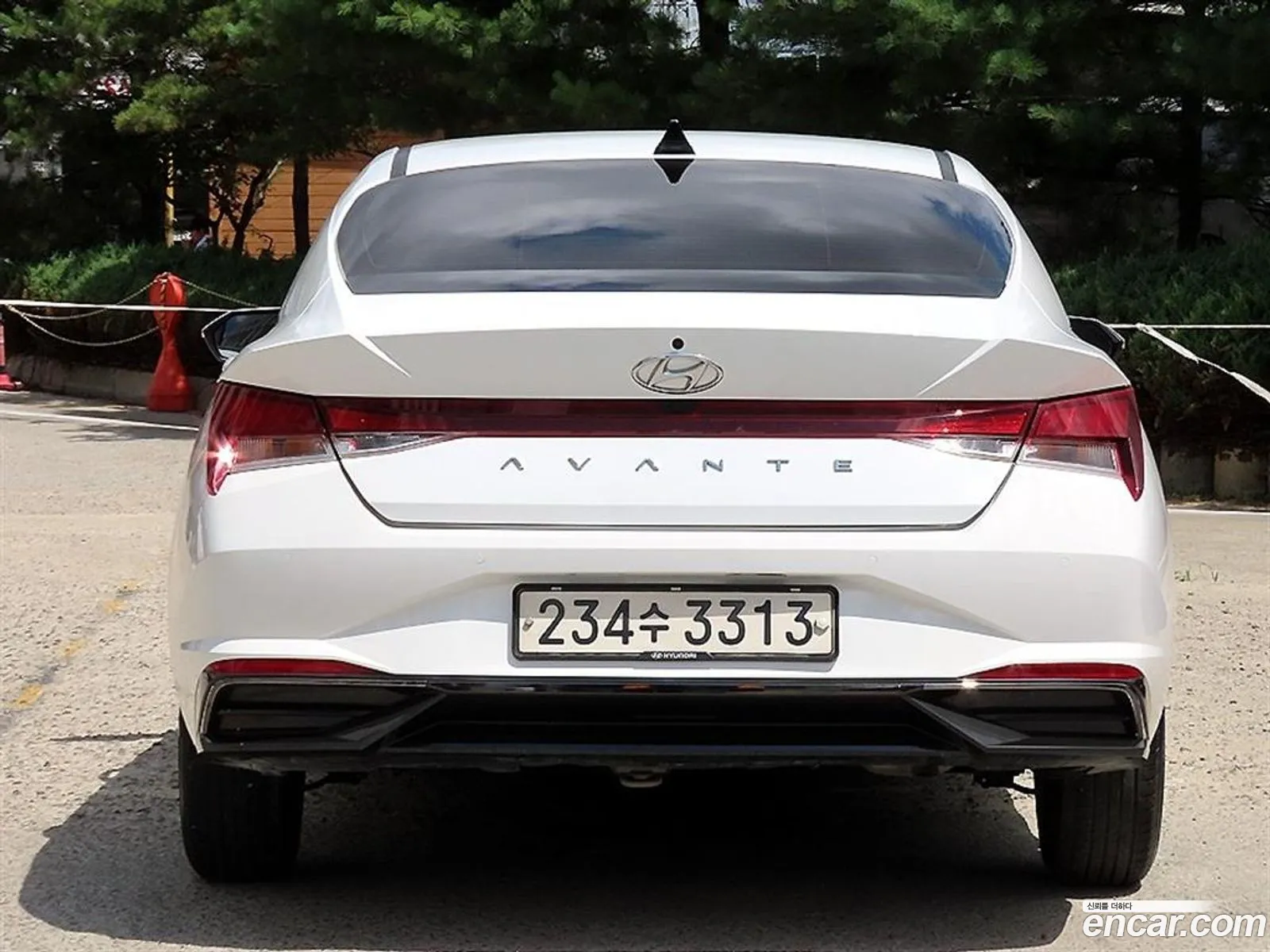 Hyundai Elantra 2021 — 2