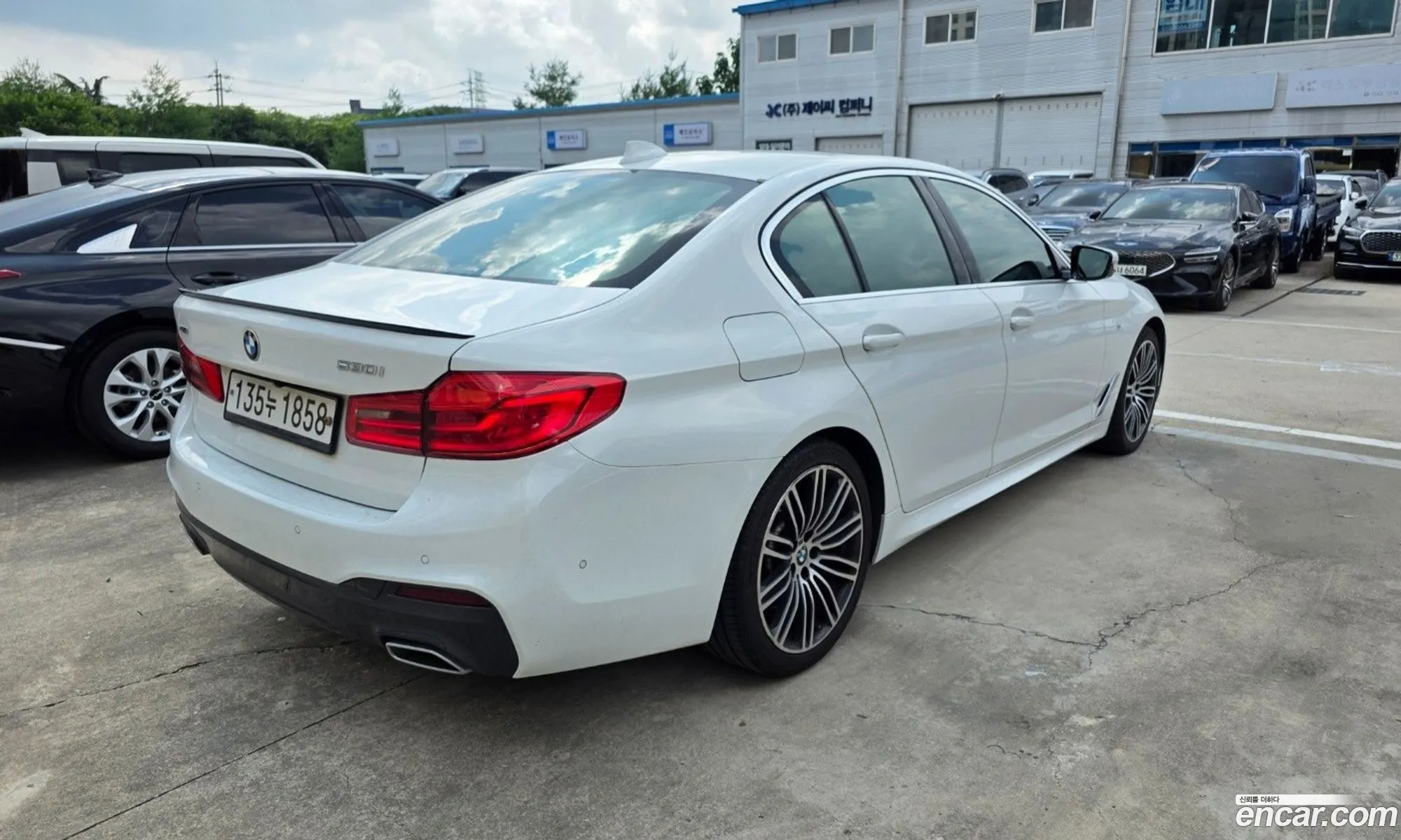 BMW 5 Series 2019 — 6