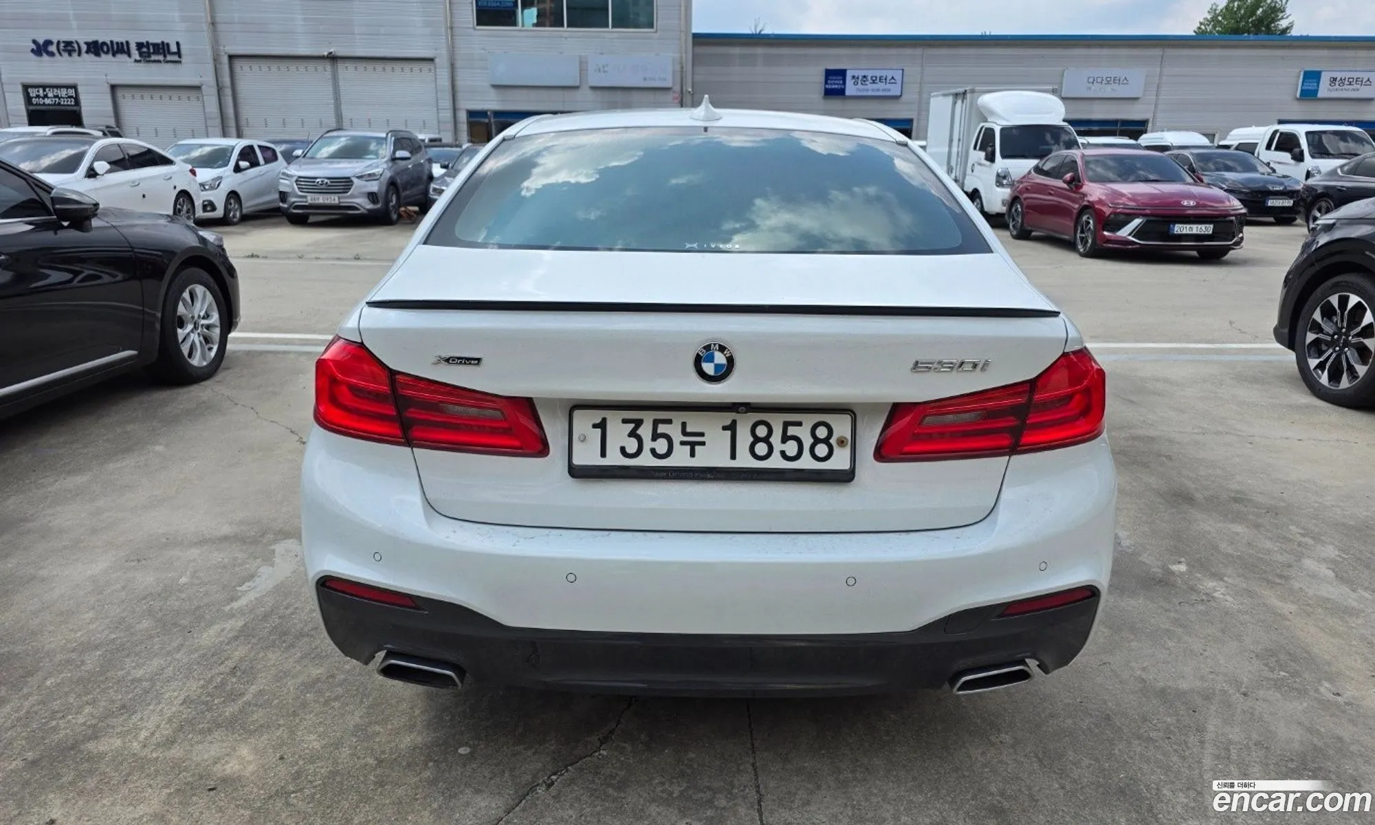 BMW 5 Series 2019 — 17