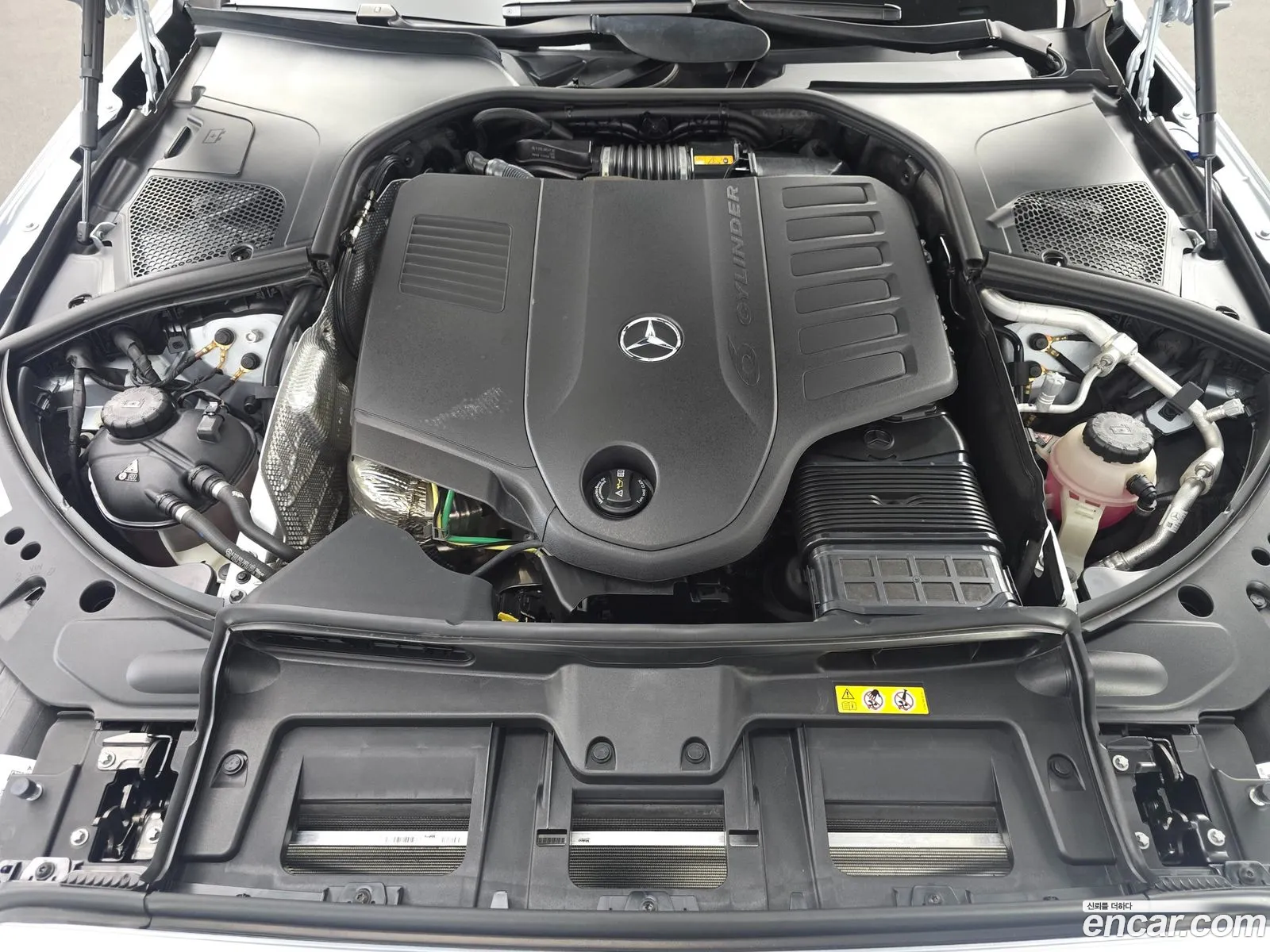 Mercedes-Benz S-Class W223 2025 — 11