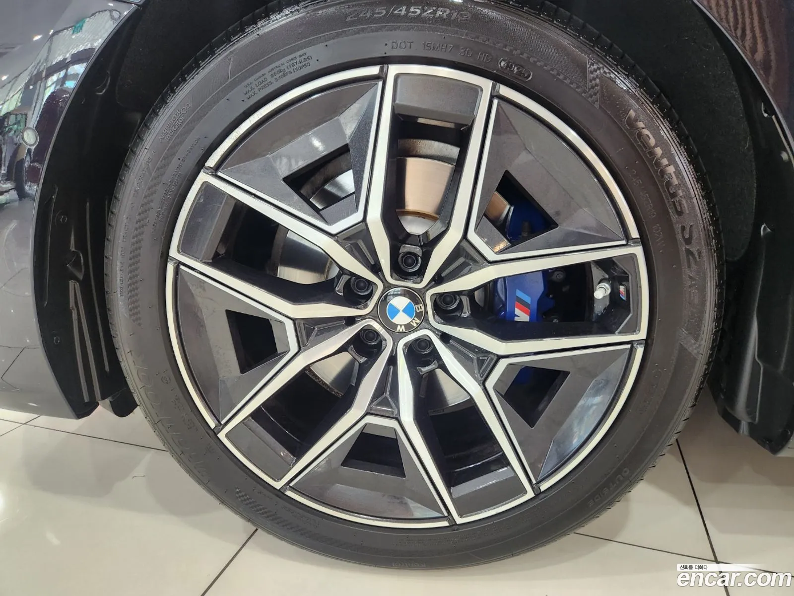 BMW 5 Series 2025 — 6