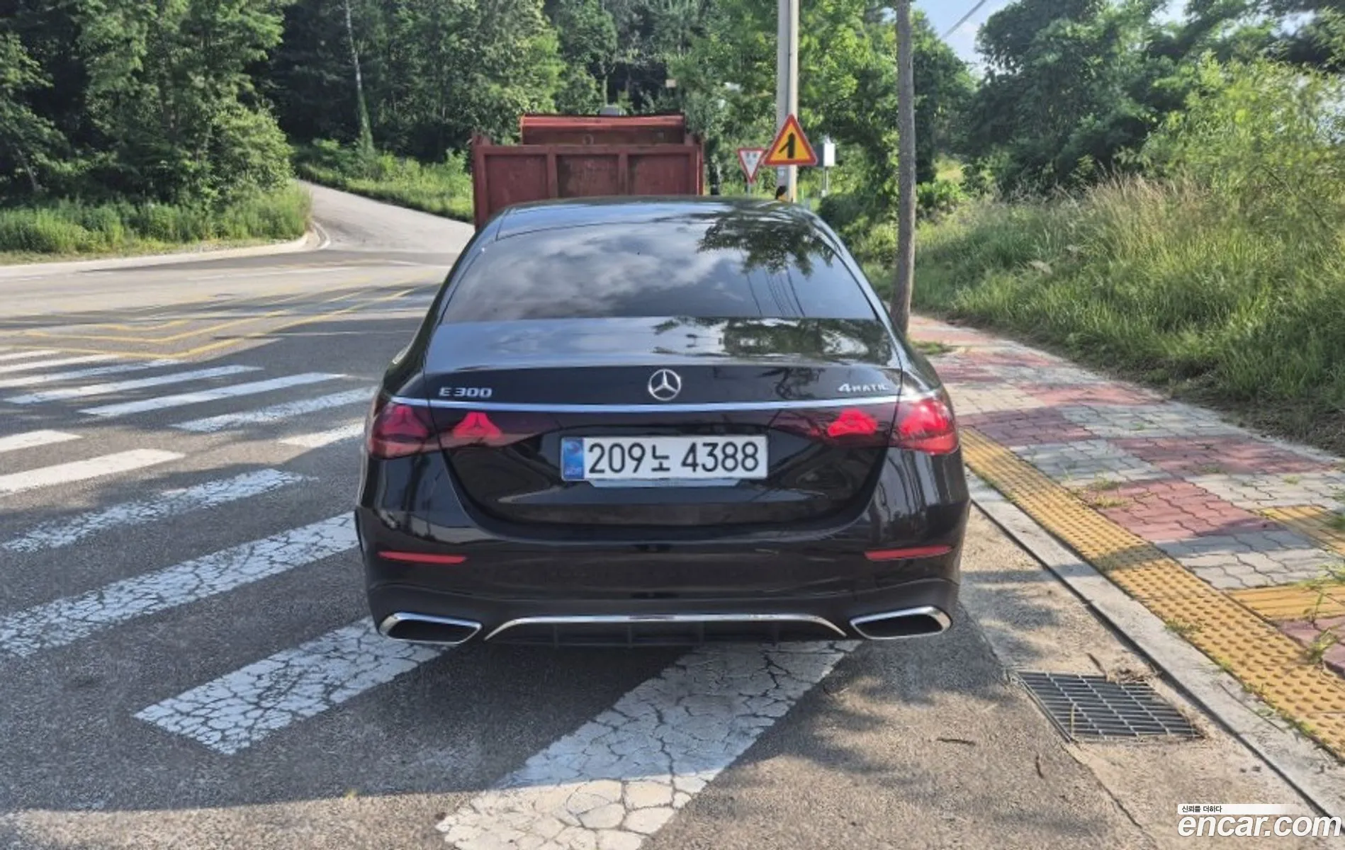 Mercedes-Benz E-Class W214 2025 — 3