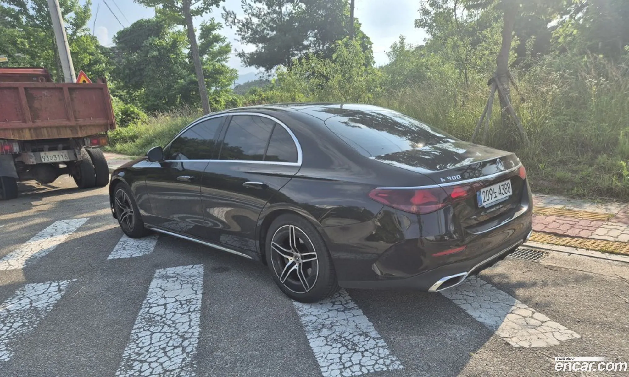 Mercedes-Benz E-Class W214 2025 — 15
