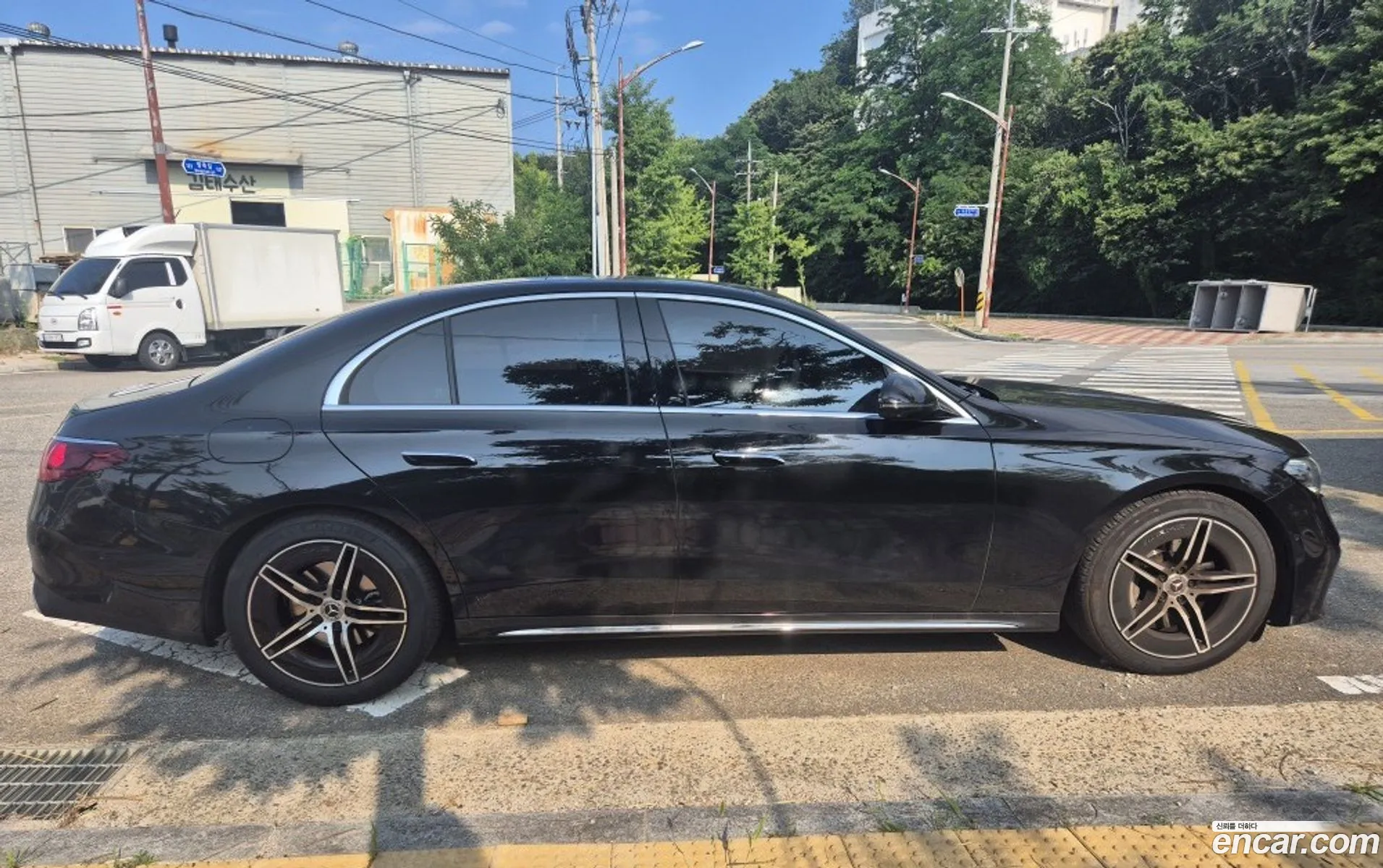 Mercedes-Benz E-Class W214 2025 — 7