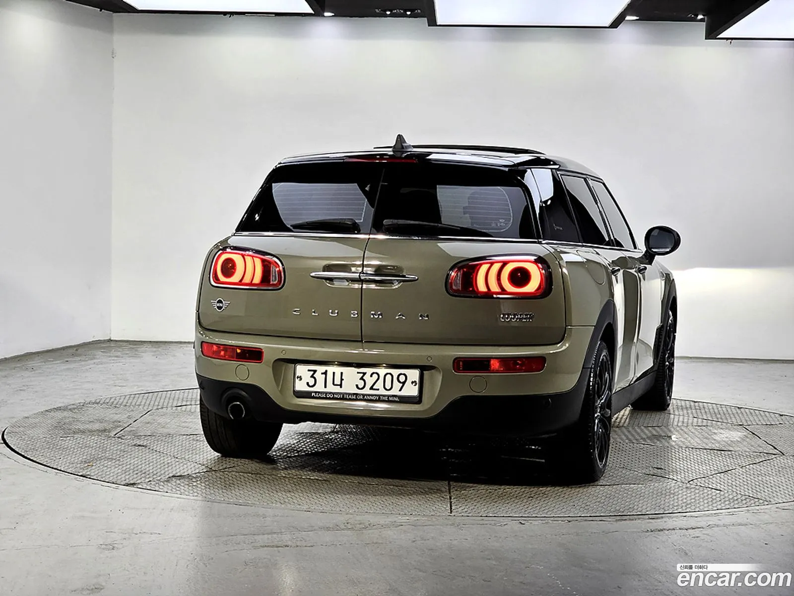 Mini Cooper Clubman 2018 — 19