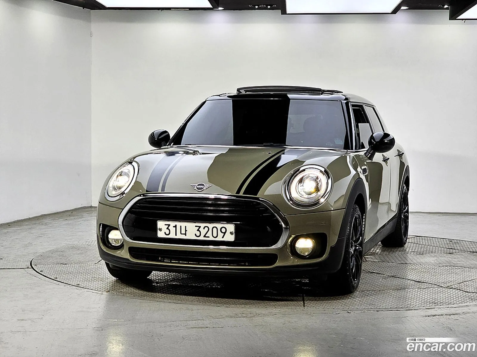 Mini Cooper Clubman 2018 — 13