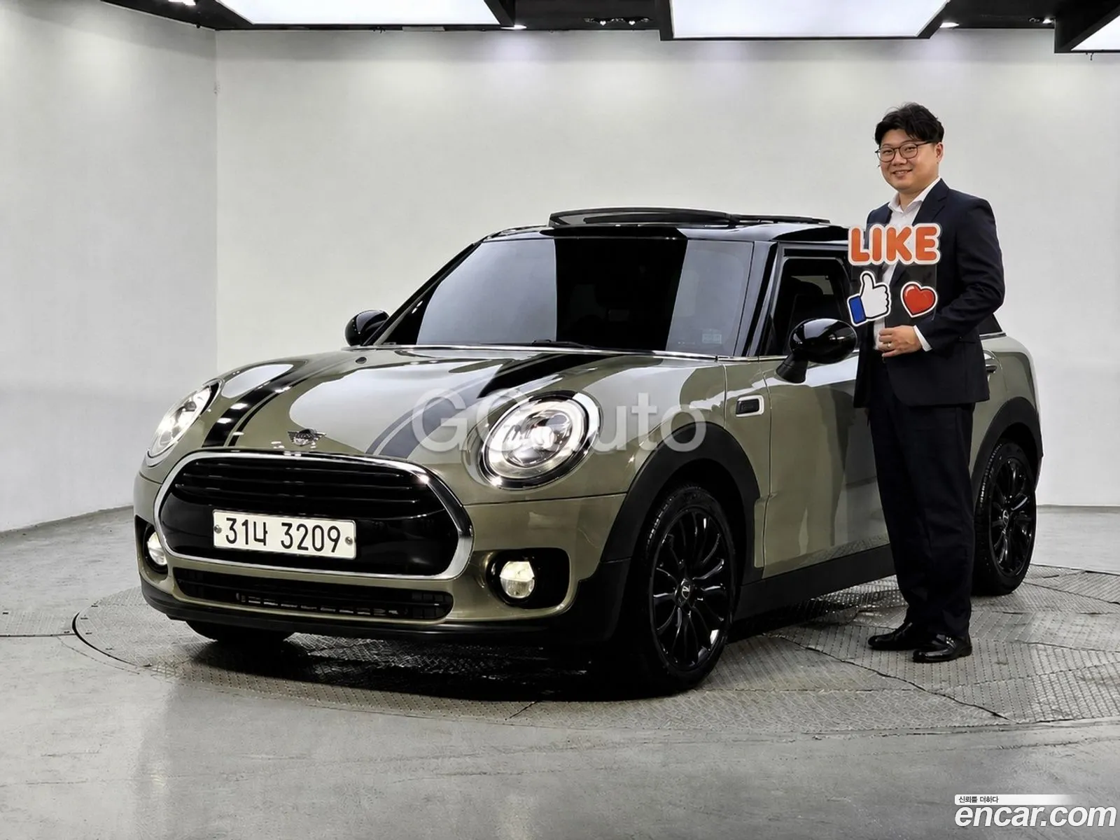 Mini Cooper Clubman 2018 — 17