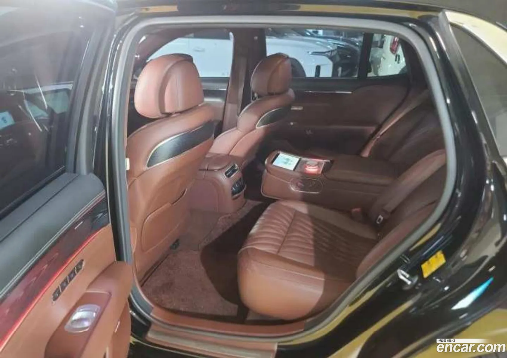 Genesis G90 2022 — 7
