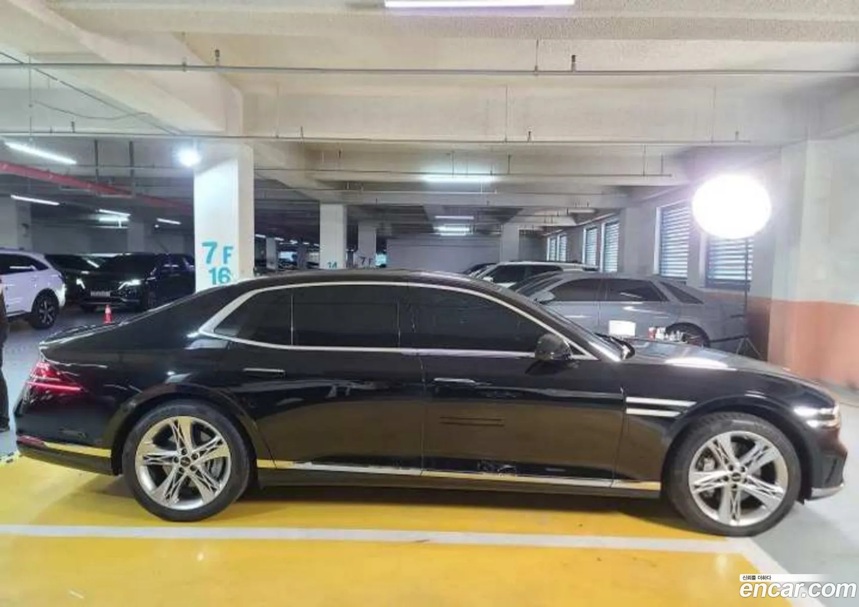 Genesis G90 2022 — 12