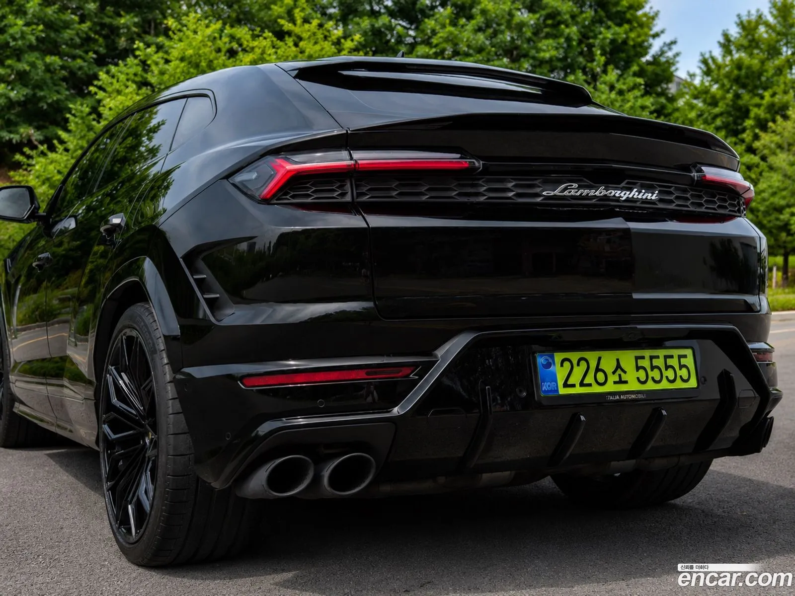 Lamborghini Urus 2025 — 2