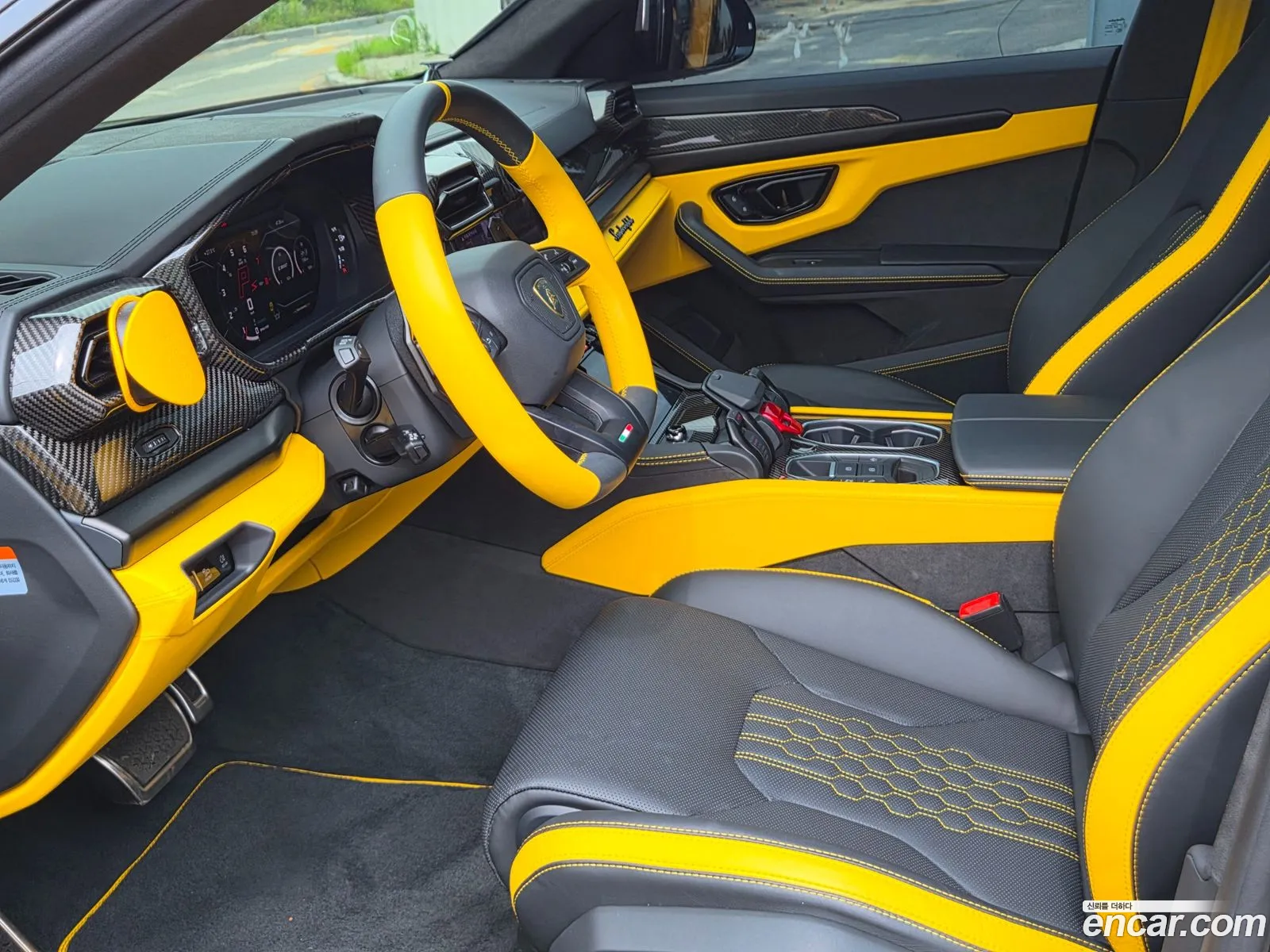 Lamborghini Urus 2025 — 17