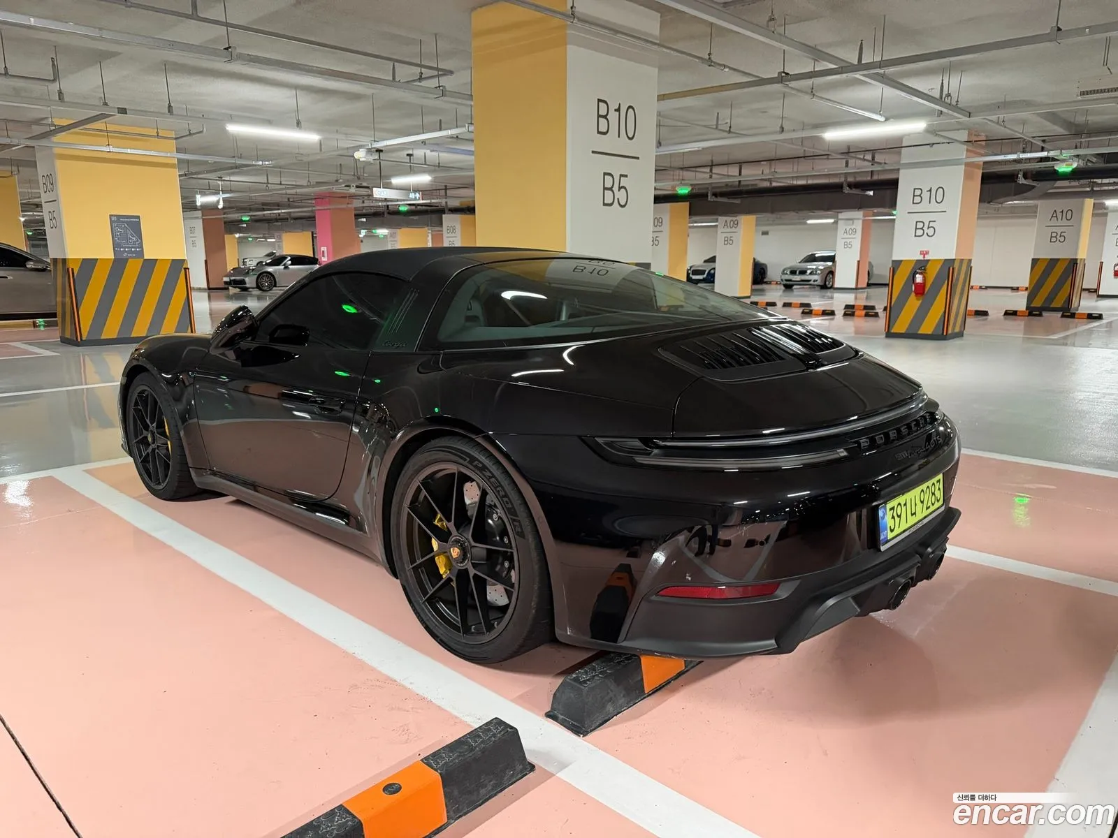 Porsche 911 2026 — 12