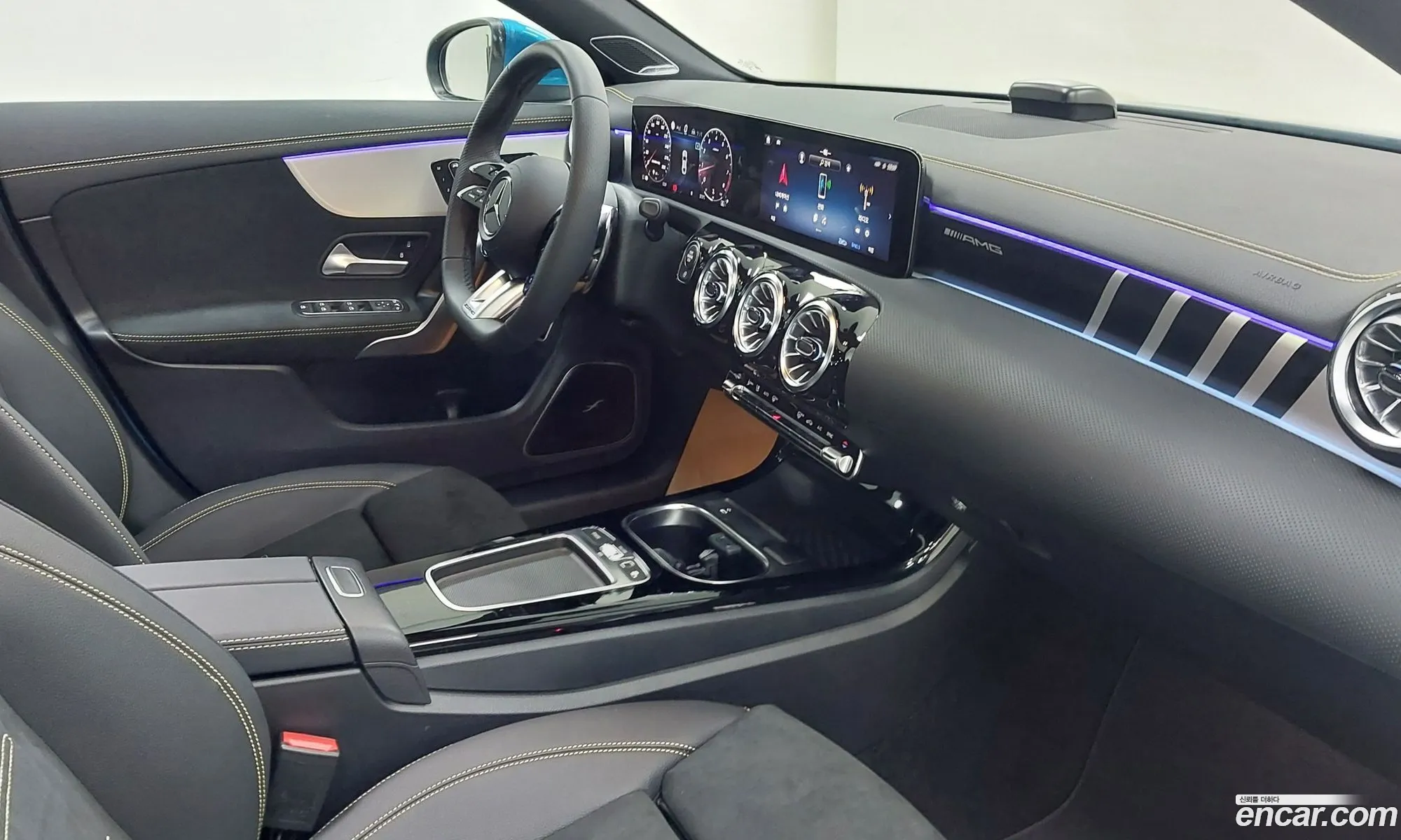 Mercedes-Benz CLA-Class C118 2025 — 2