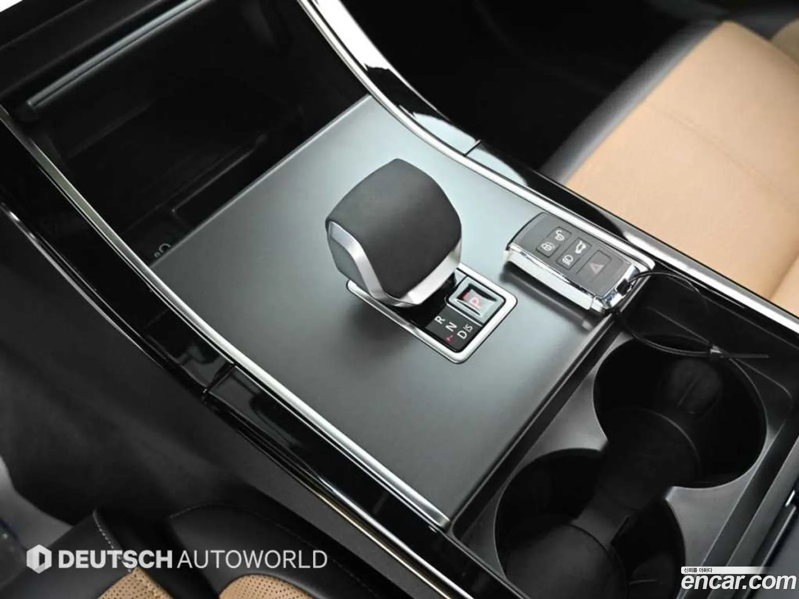 Land Rover Range Rover Velar 2025 — 7