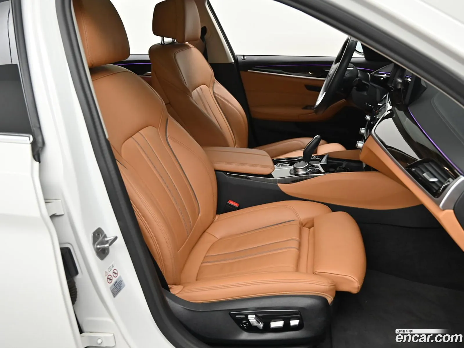 BMW 5 Series 2020 — 19