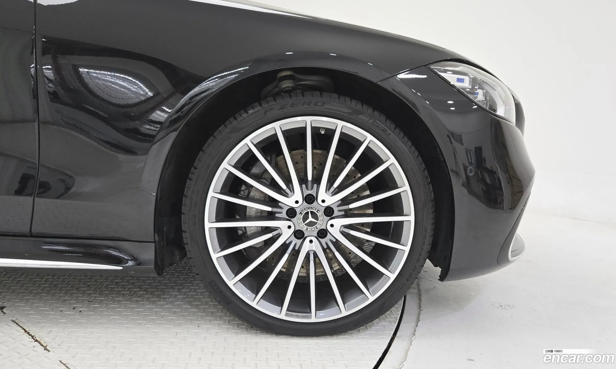 Mercedes-Benz S-Class W223 2025 — 9
