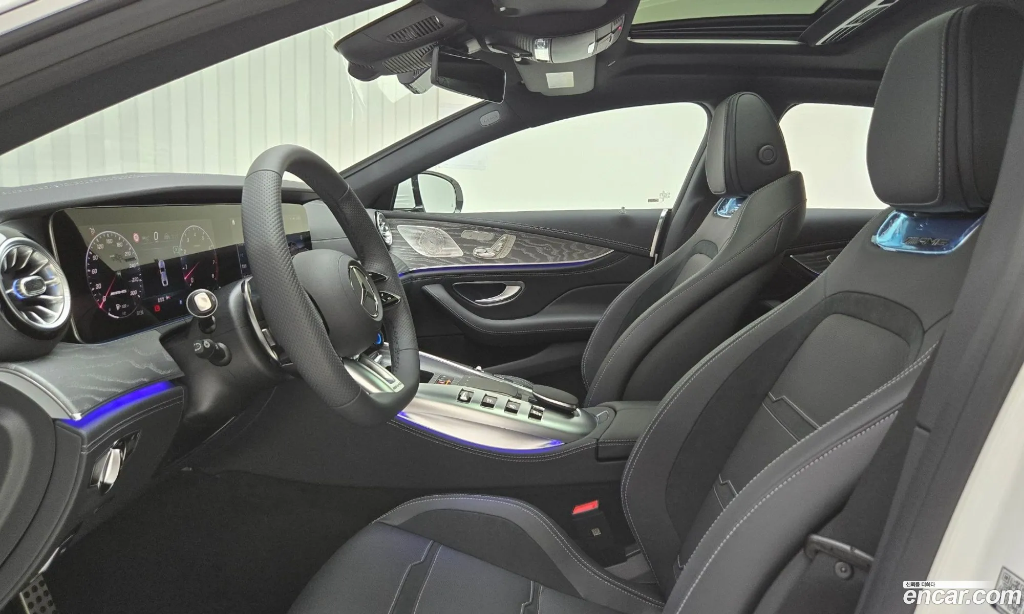 Mercedes-Benz AMG GT 2025 — 16