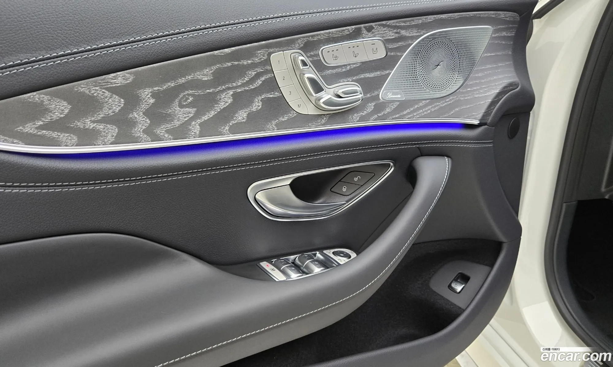 Mercedes-Benz AMG GT 2025 — 2