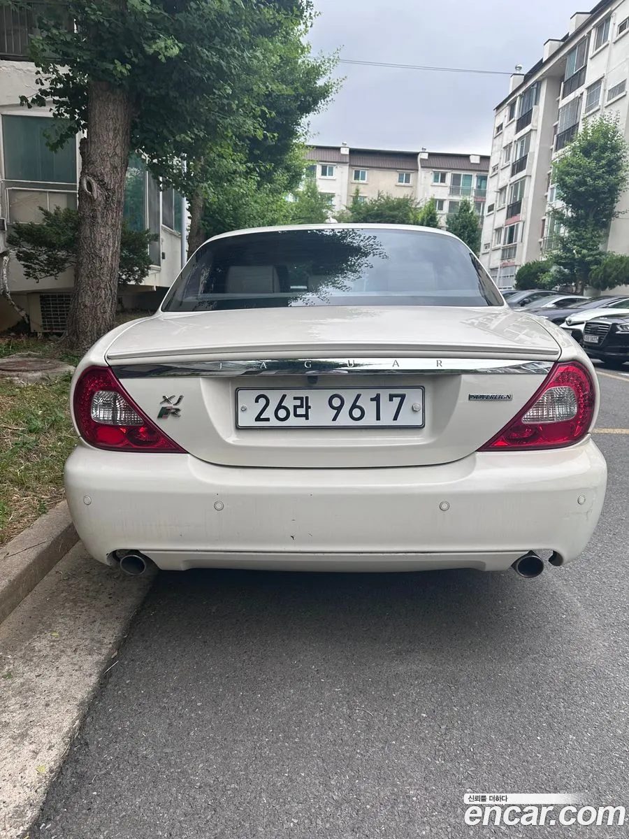 Jaguar XJ 2008 — 13