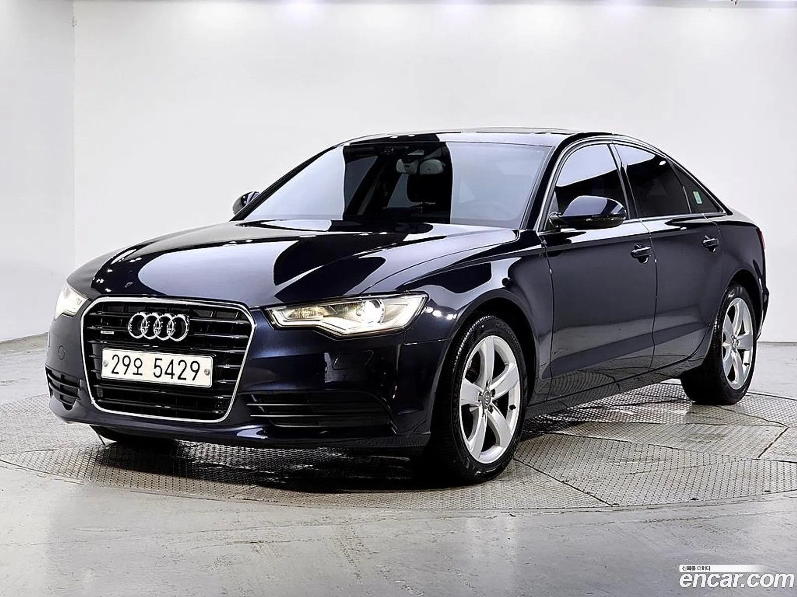 Audi A6 2014 — 11