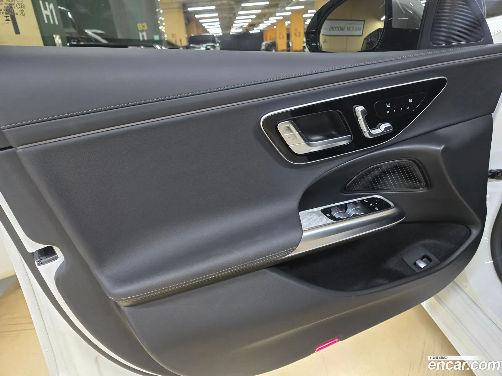 Mercedes-Benz E-Class W214 2025 — 15
