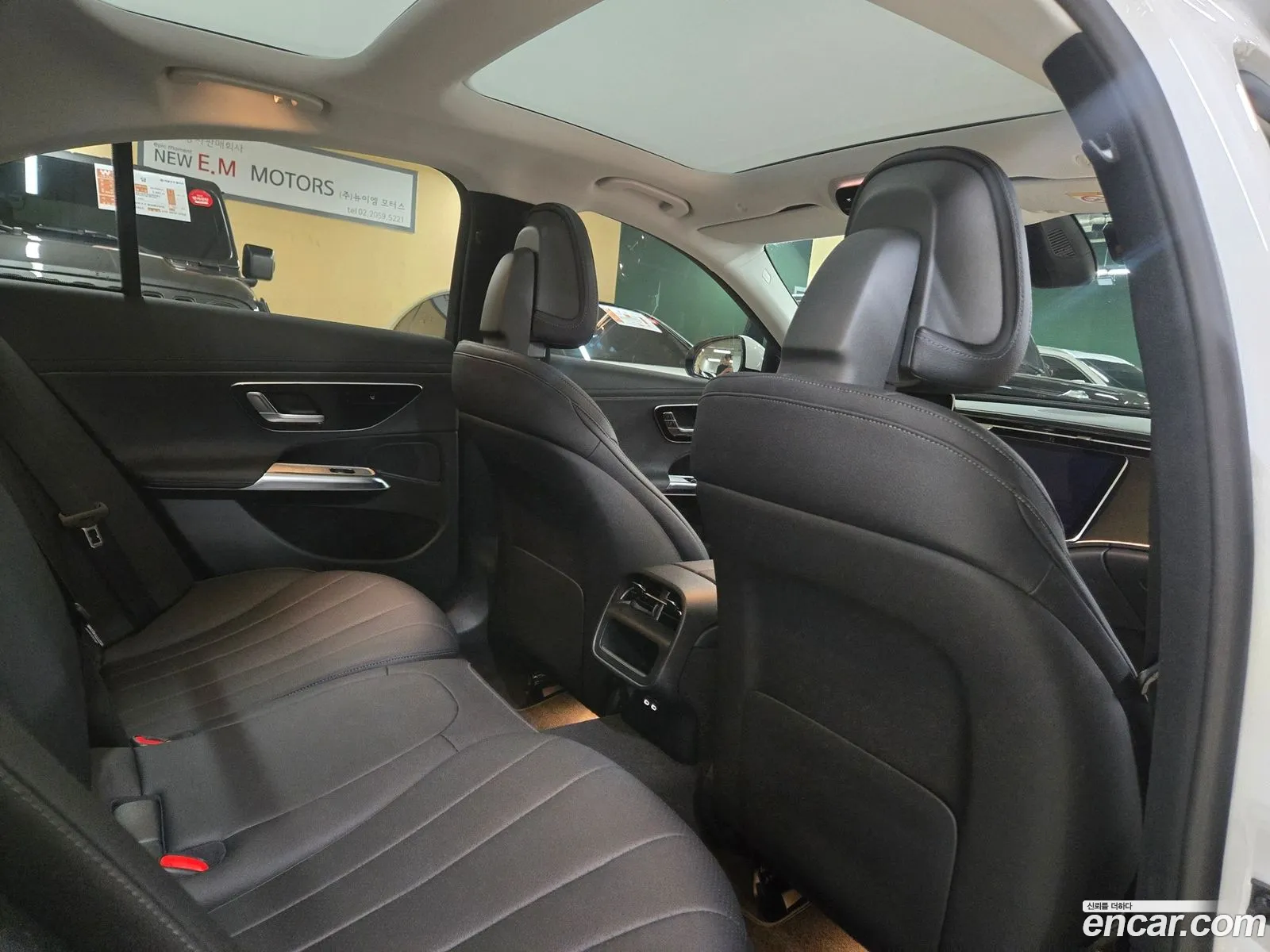 Mercedes-Benz E-Class W214 2025 — 20
