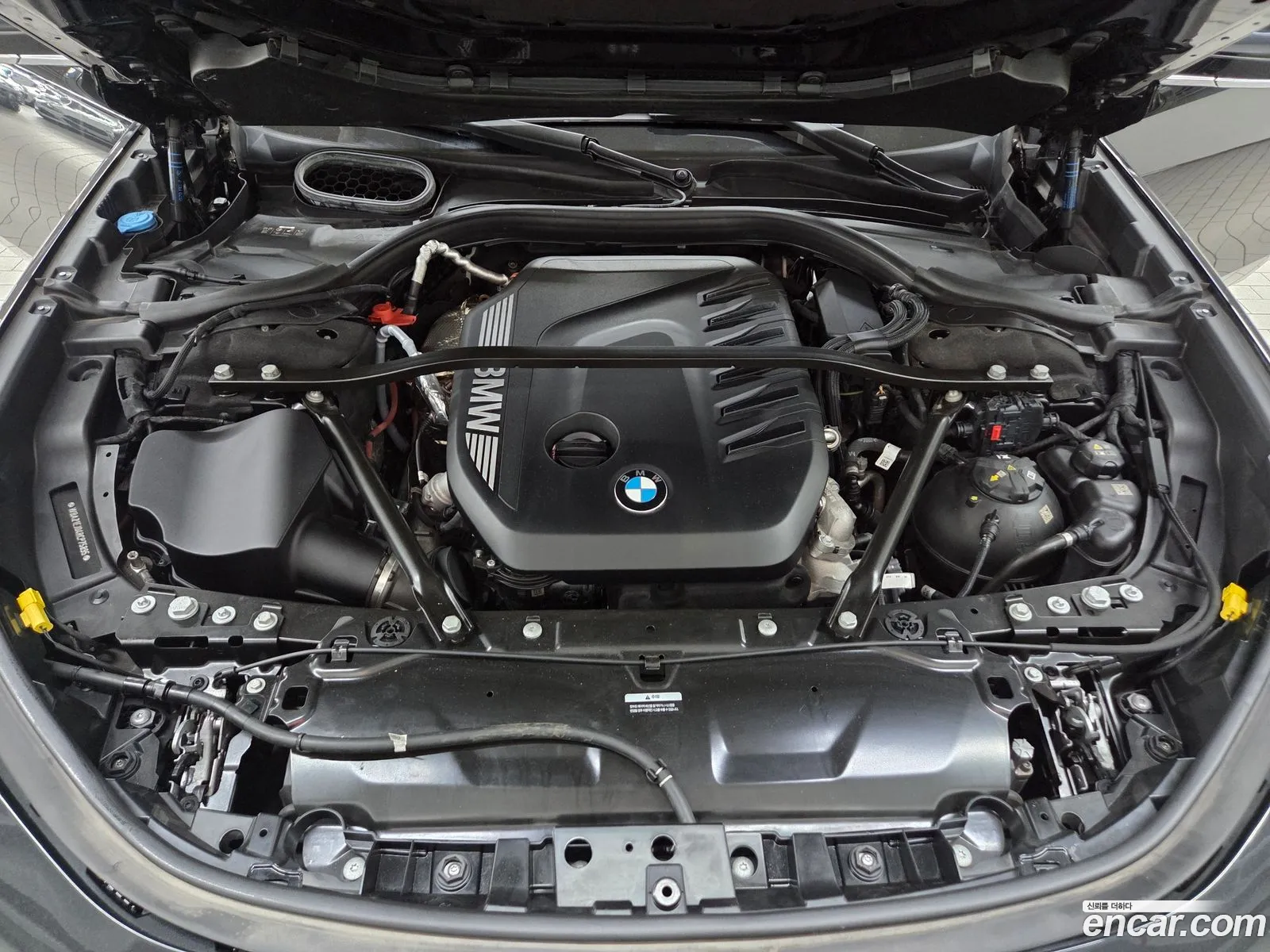 BMW 7 Series 2023 — 8