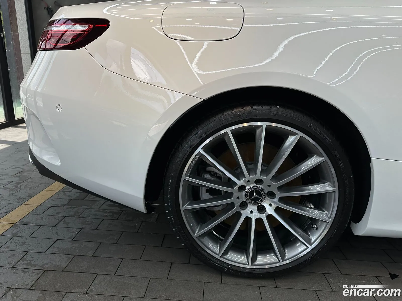 Mercedes-Benz E-Class W213 2023 — 11