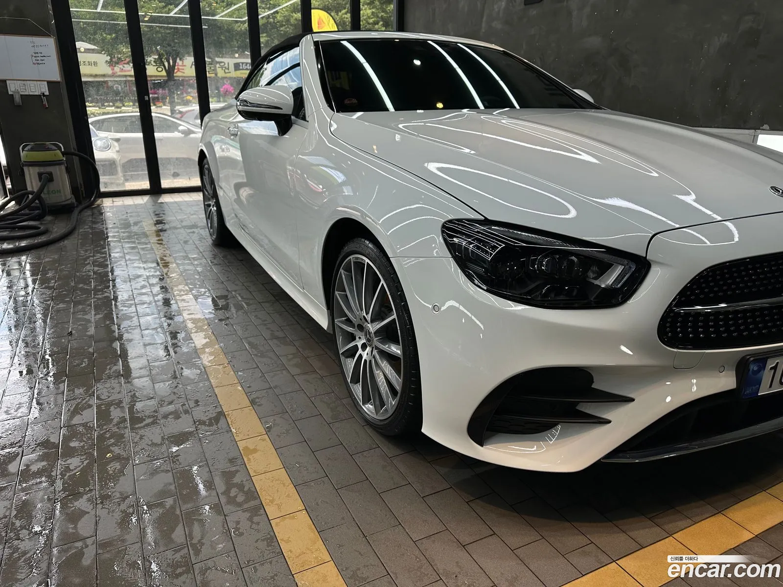 Mercedes-Benz E-Class W213 2023 — 16
