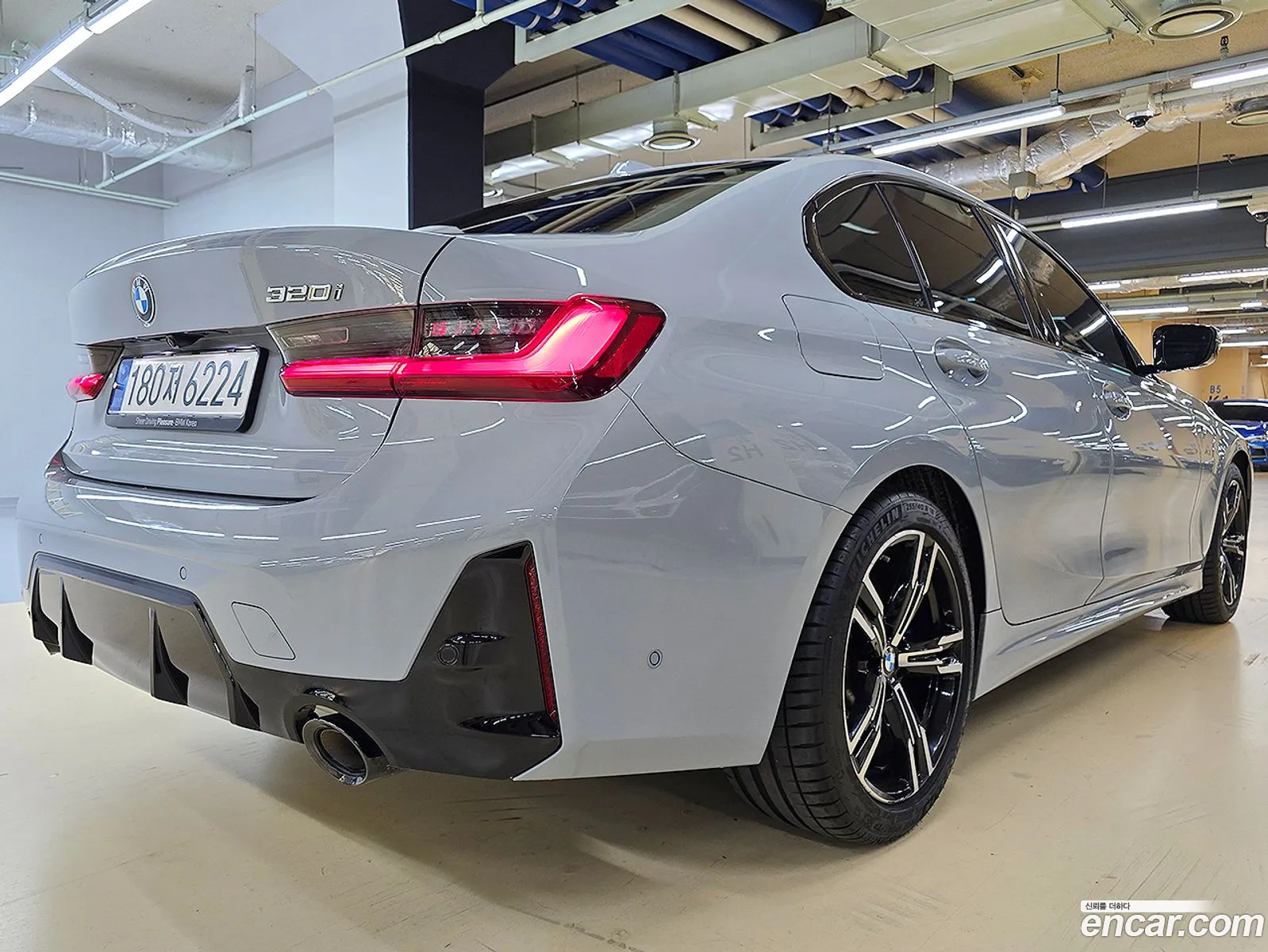BMW 3 Series 2024 — 11