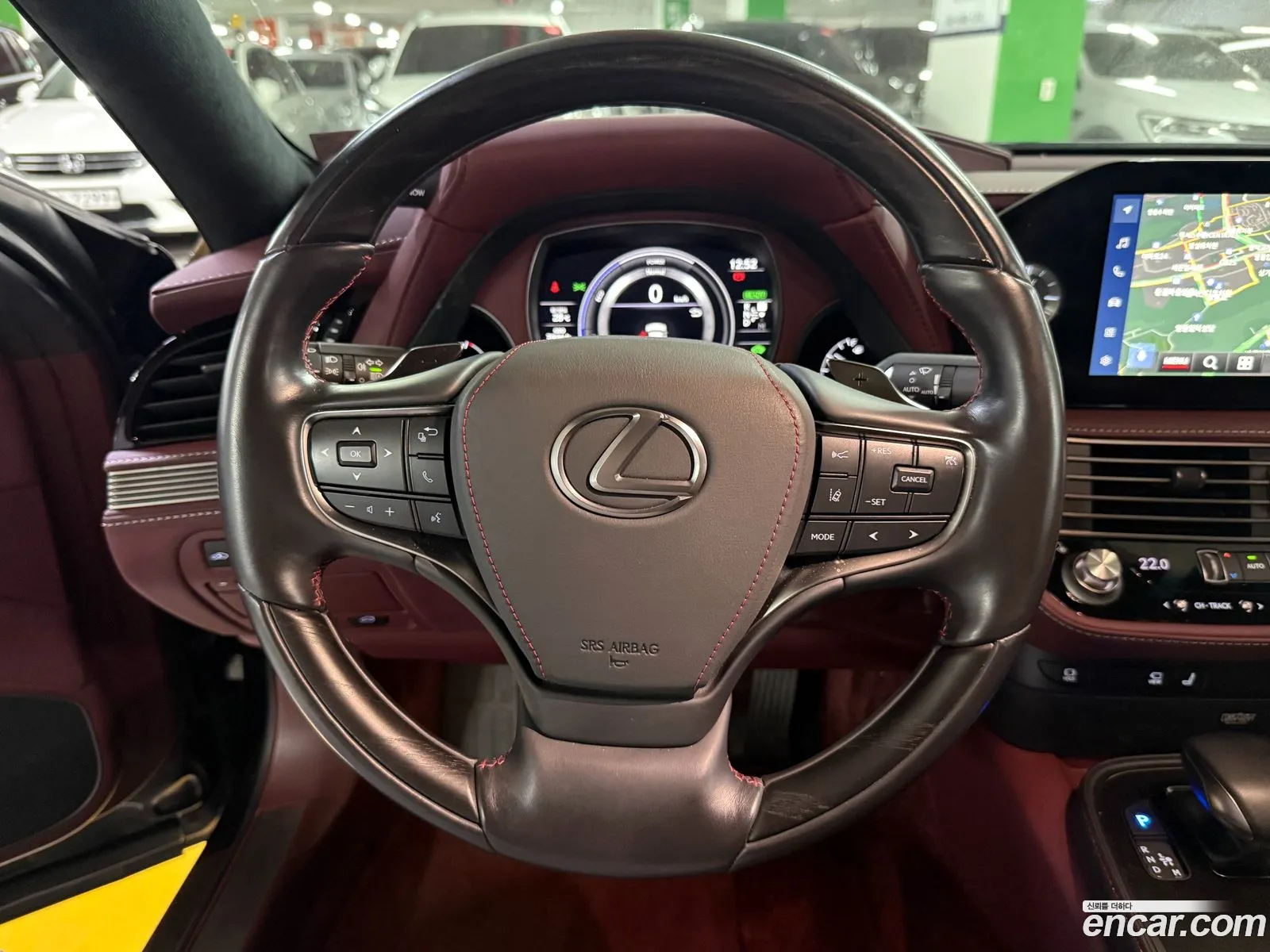 Lexus LS500h 2023 — 15