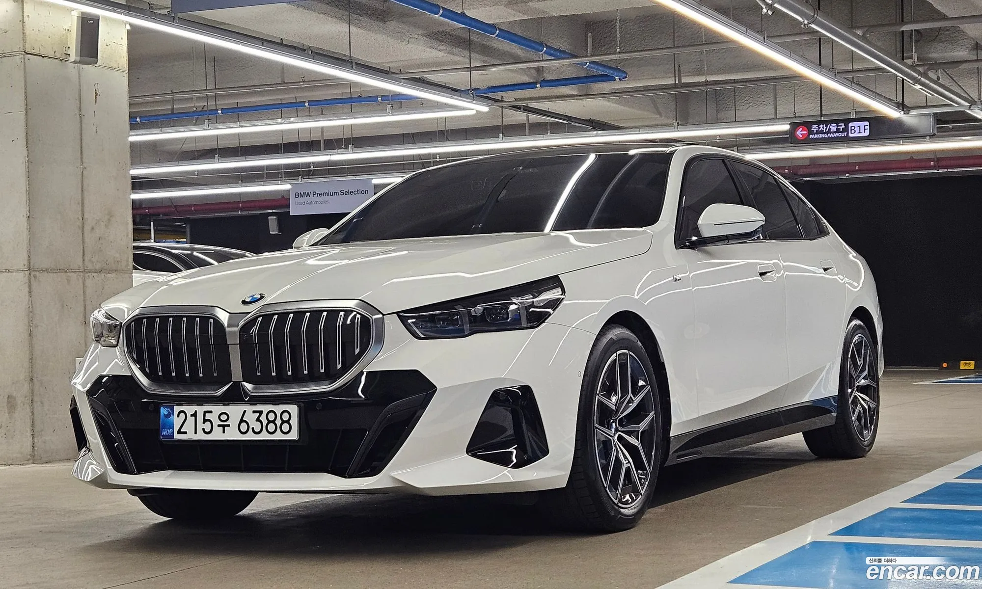 BMW 5 Series 2025 — 18
