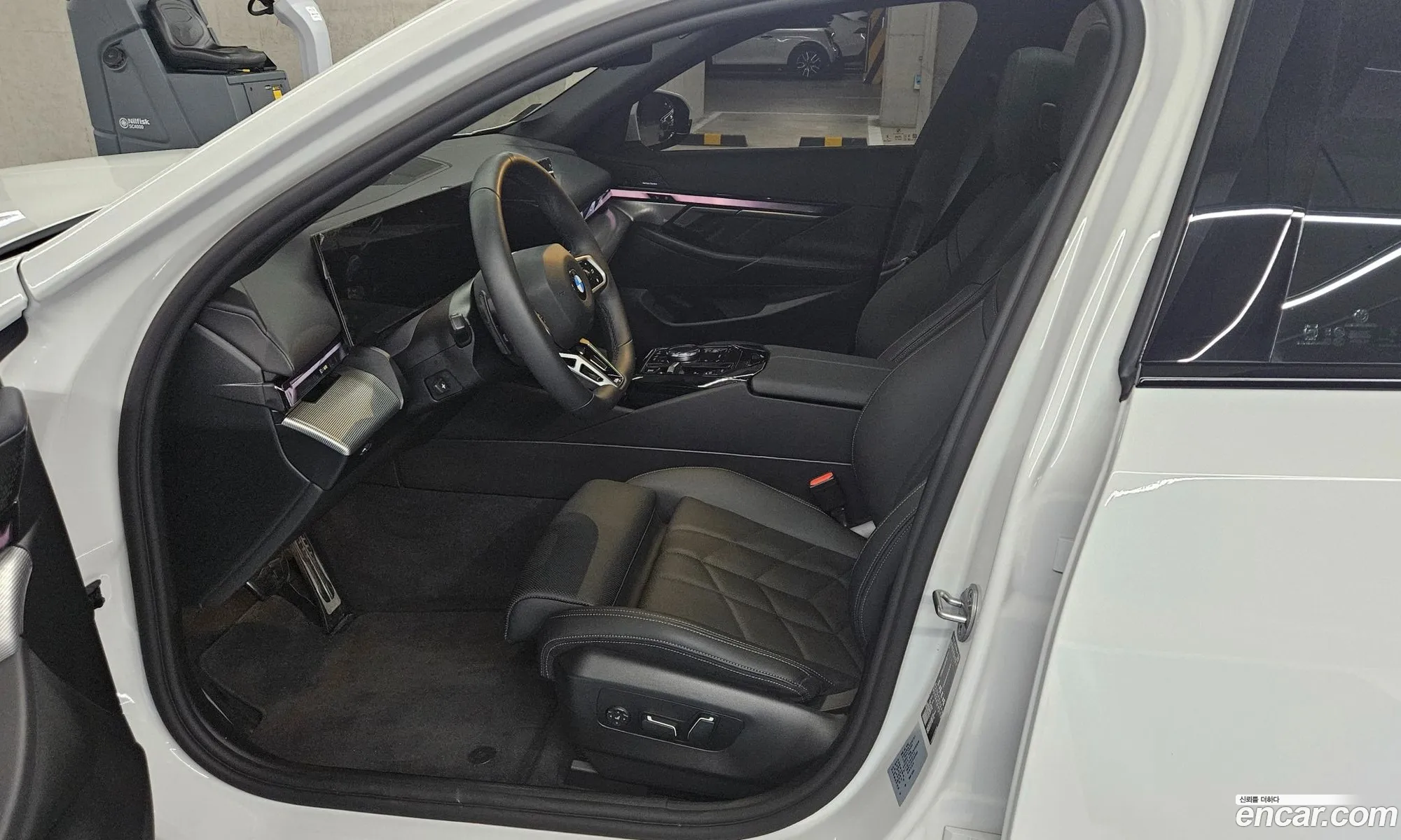 BMW 5 Series 2025 — 10