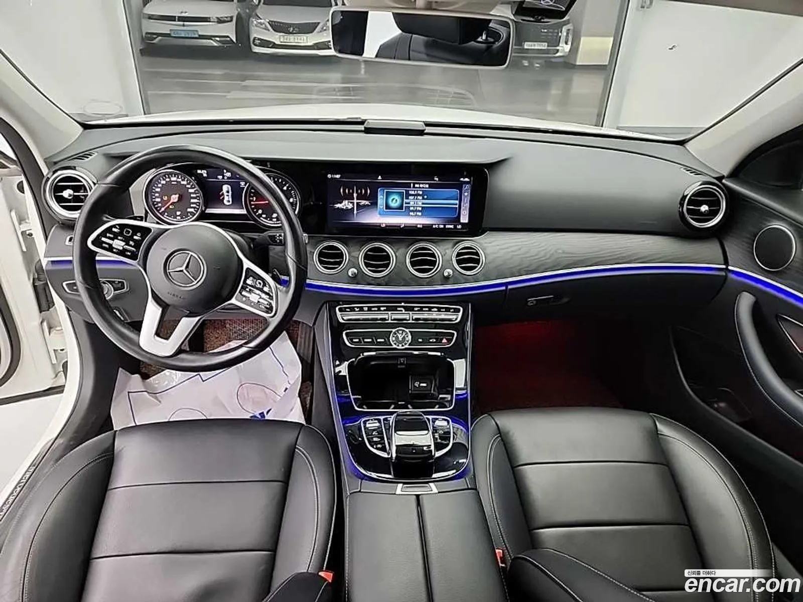 Mercedes-Benz E-Class W213 2020 — 17